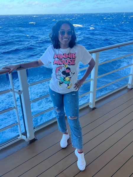 Disney Dream Cruise day time ootd, in my favorite comfy high waisted jeans. 

#LTKstyletip #LTKshoecrush #LTKfamily