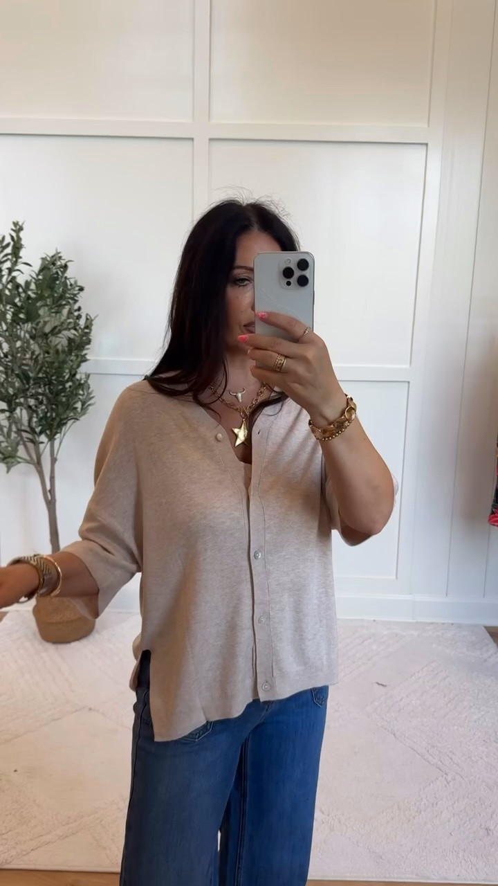 The cardigan everyone needs this season! Lightweight, cozy, and perfect for layering over all your favorite basics.
#LTKFall #AmazonFashion #CardiganWeather #NeutralOutfit #CozyStyle #AmazonFinds #FallStyle

#LTKdayinmylife #LTKgrwm #LTKvlog