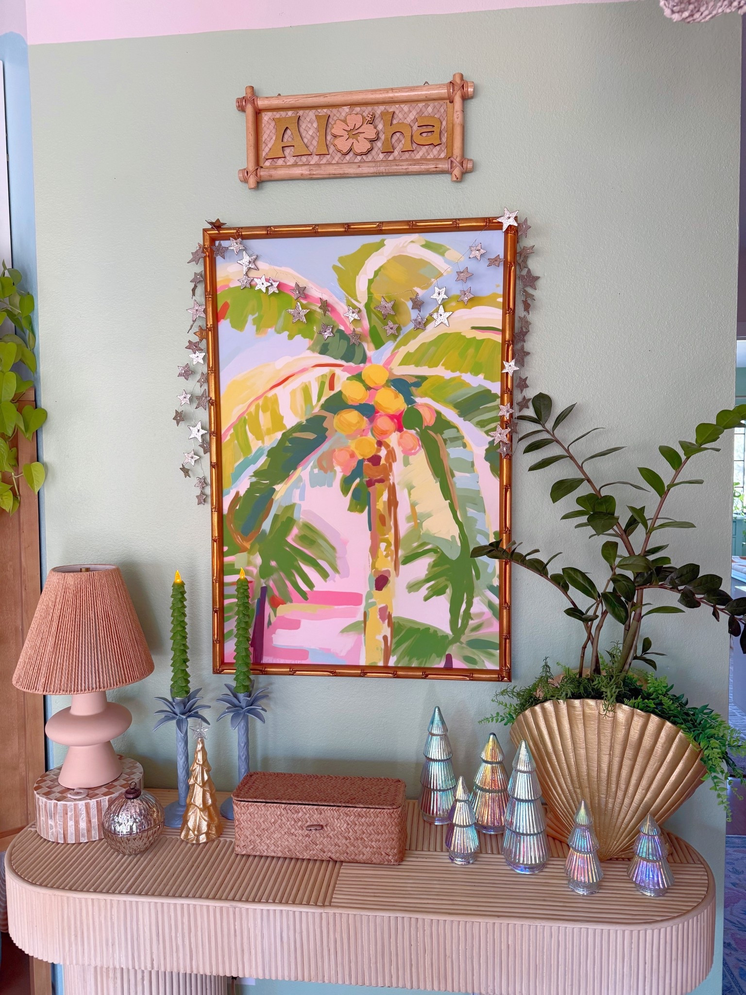 Natural Life Star garland & ornament candle. Pretty holiday touches 