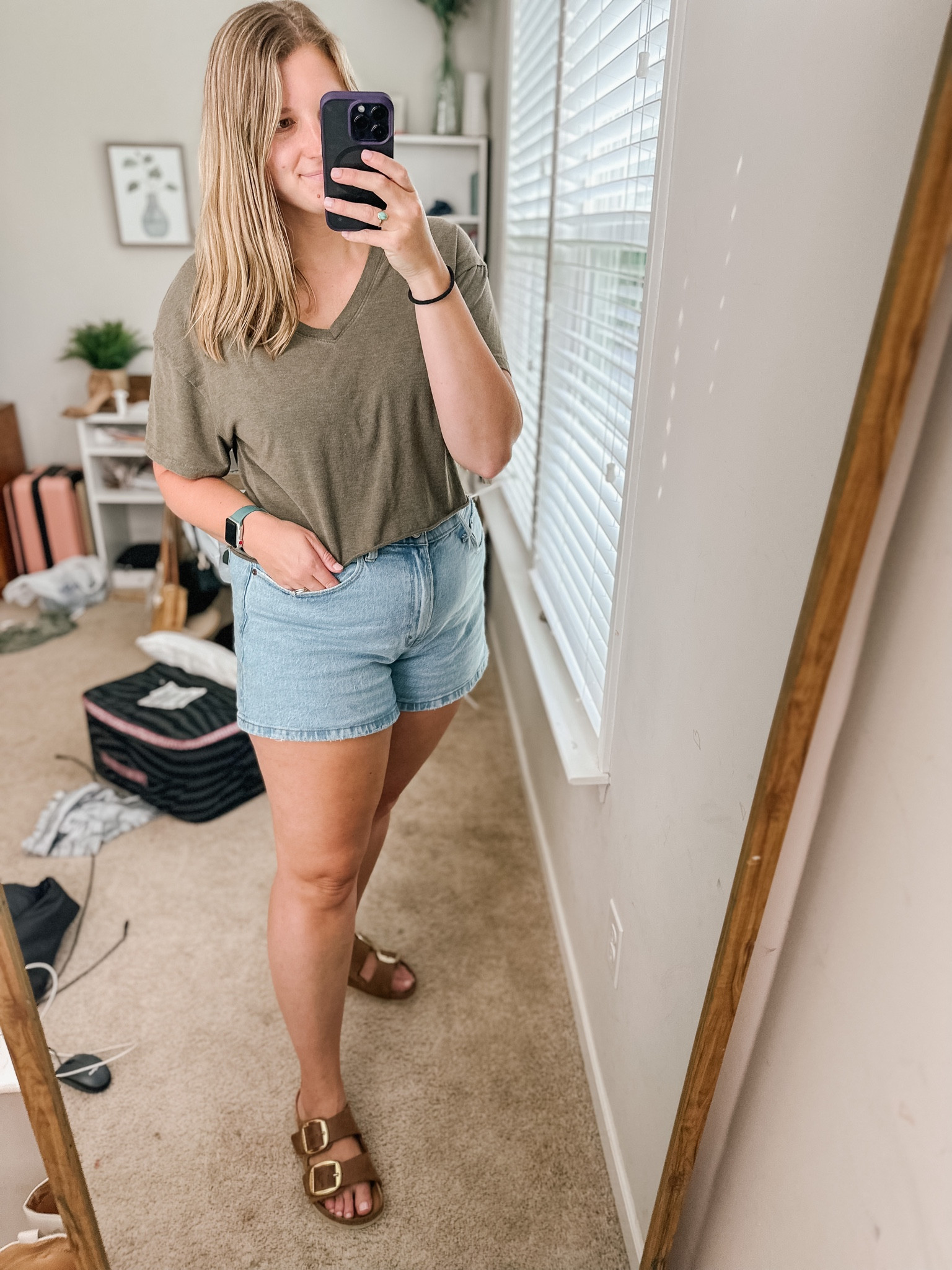 Cropped tee and denim shorts ftw 

#LTKSeasonal #LTKsalealert #LTKunder50