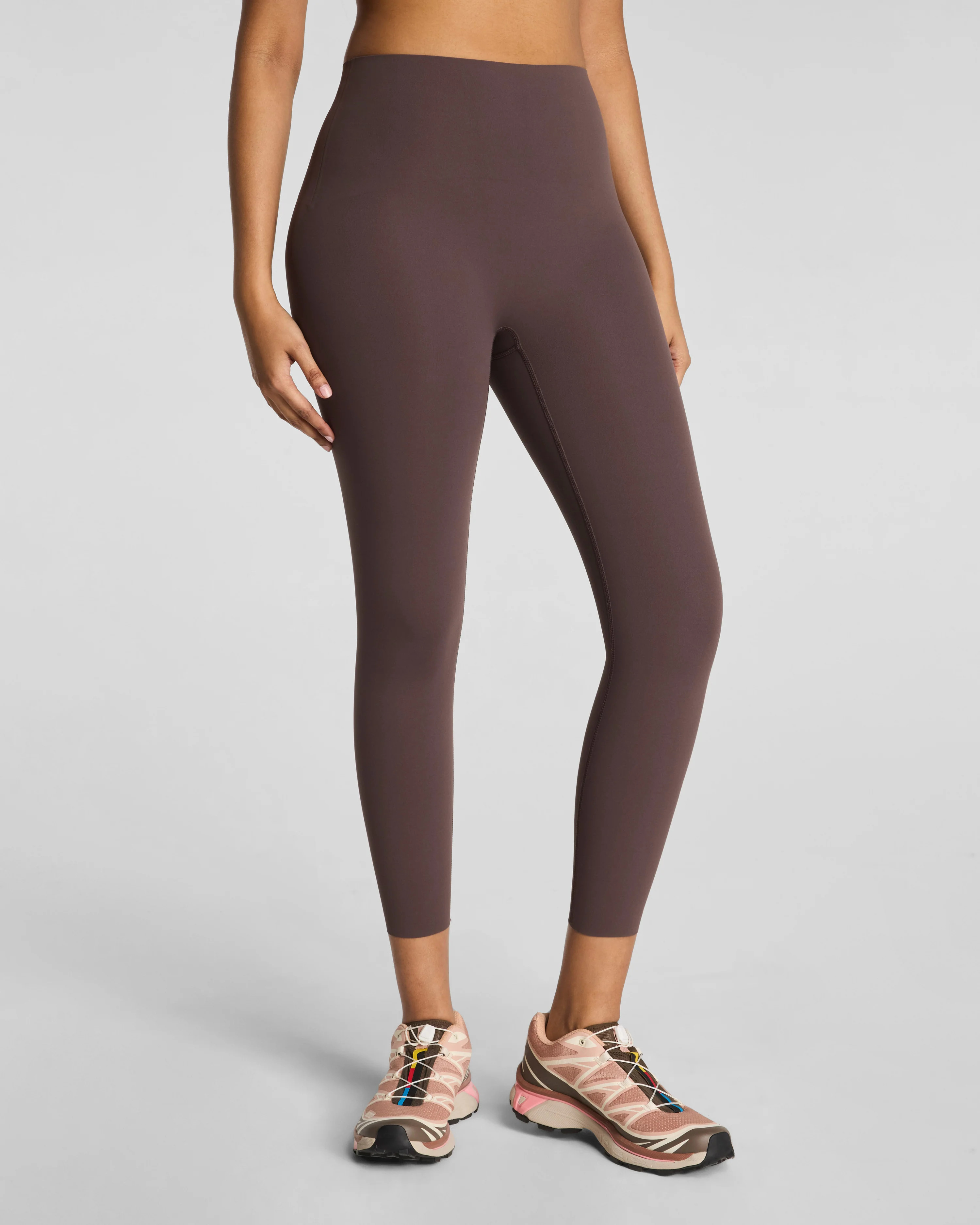 7/8 Leggings with Mid-Tummy Compression | Spanx