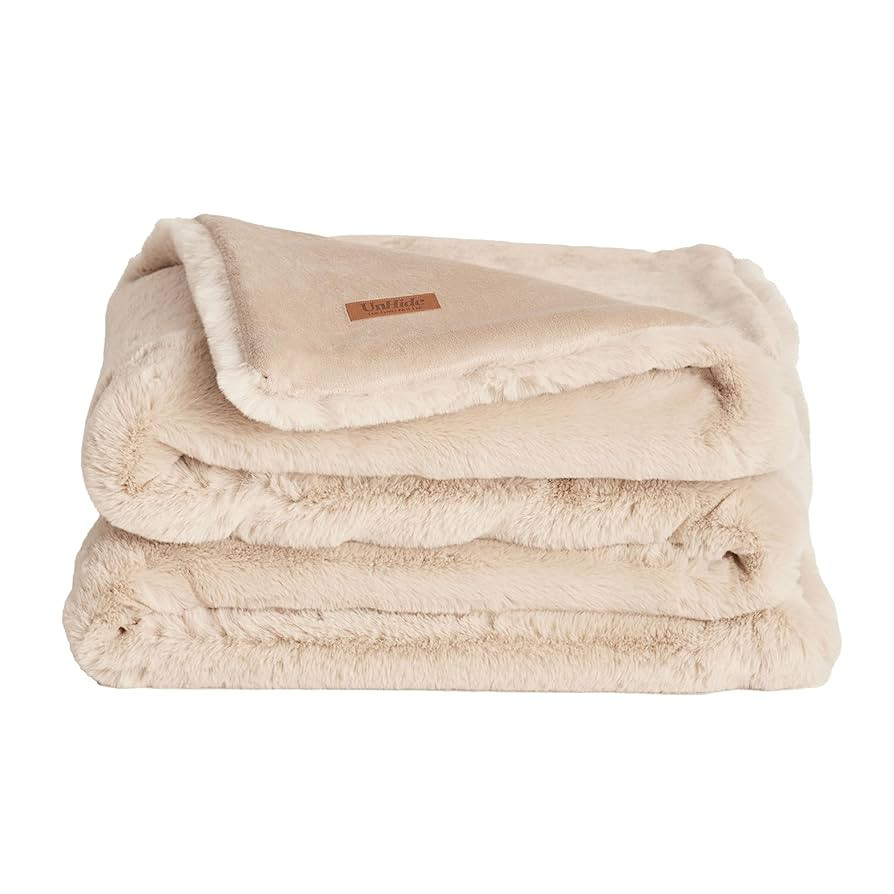 UnHide Marshmallow - Faux Fur Blanket - Heavy Weight, Extra Soft Blanket - Made from Recycled Mat... | Amazon (US)