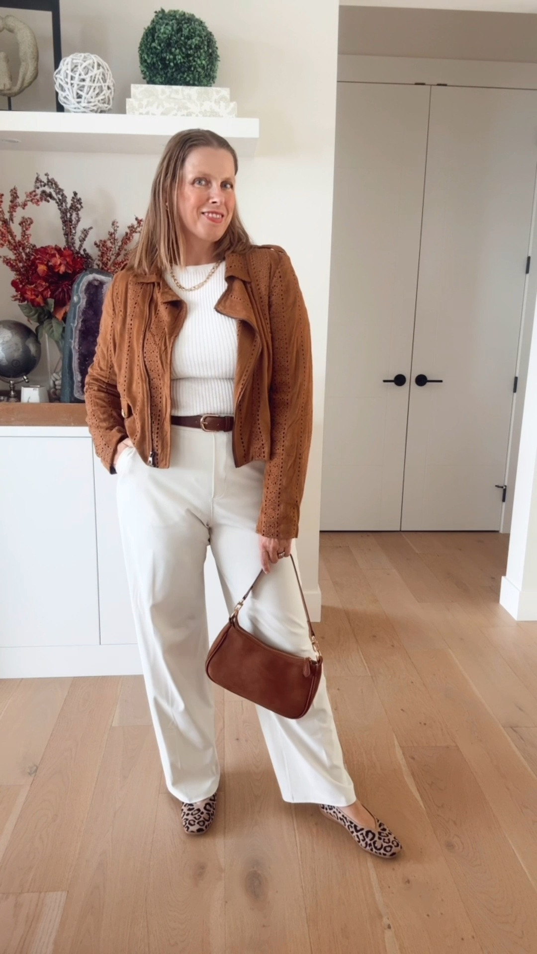 Neutral chic fall look

White wide leg pants, brown jacket, fall trends, fall outfit

#LTKSeasonal #LTKSaleAlert #LTKMidsize