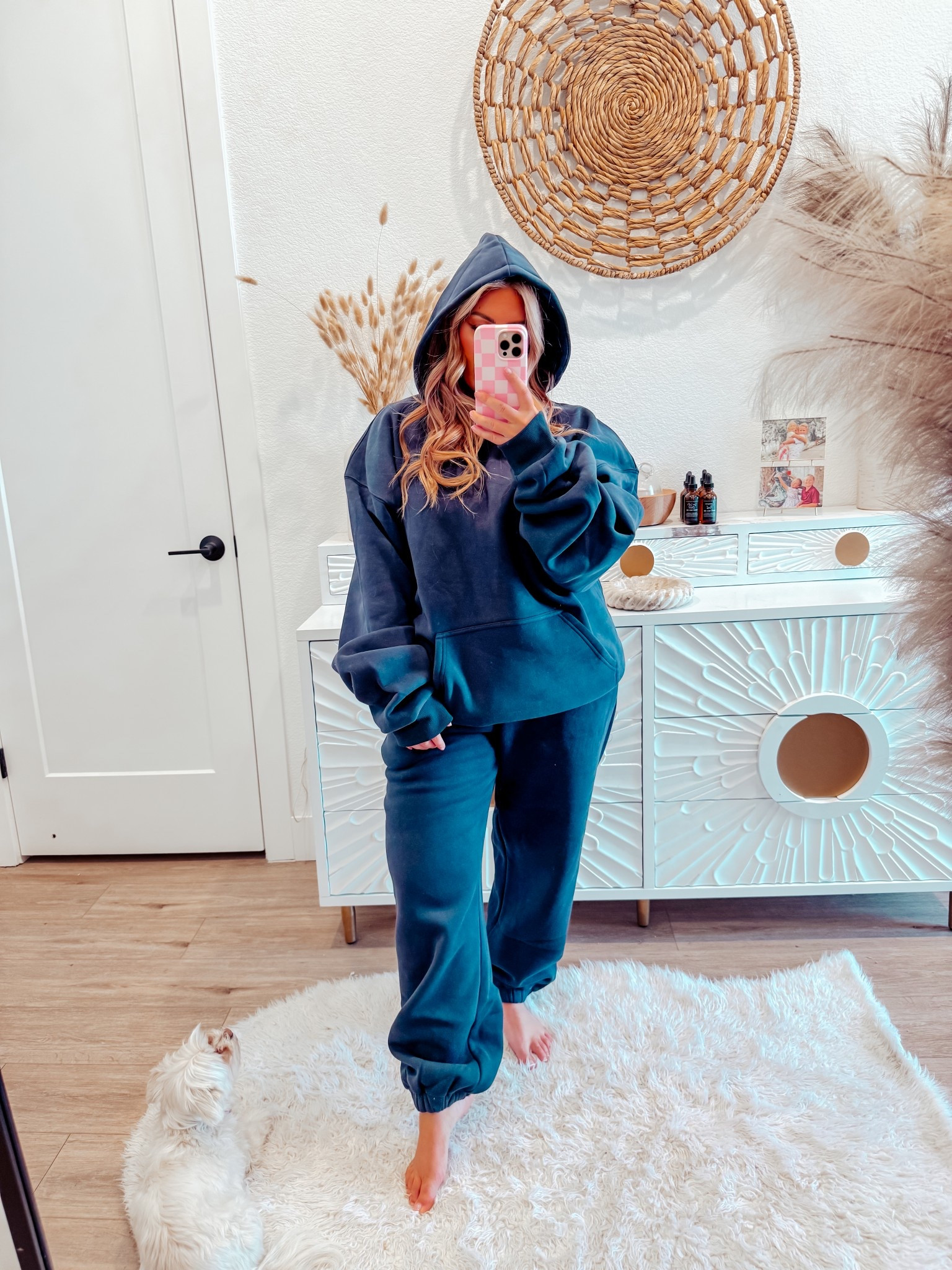 Minimalist navy just dropped at its on sale!! 

Hoodie 2XL 
Sweats XL 



#LTKSaleAlert #LTKFindsUnder100 #LTKMidsize