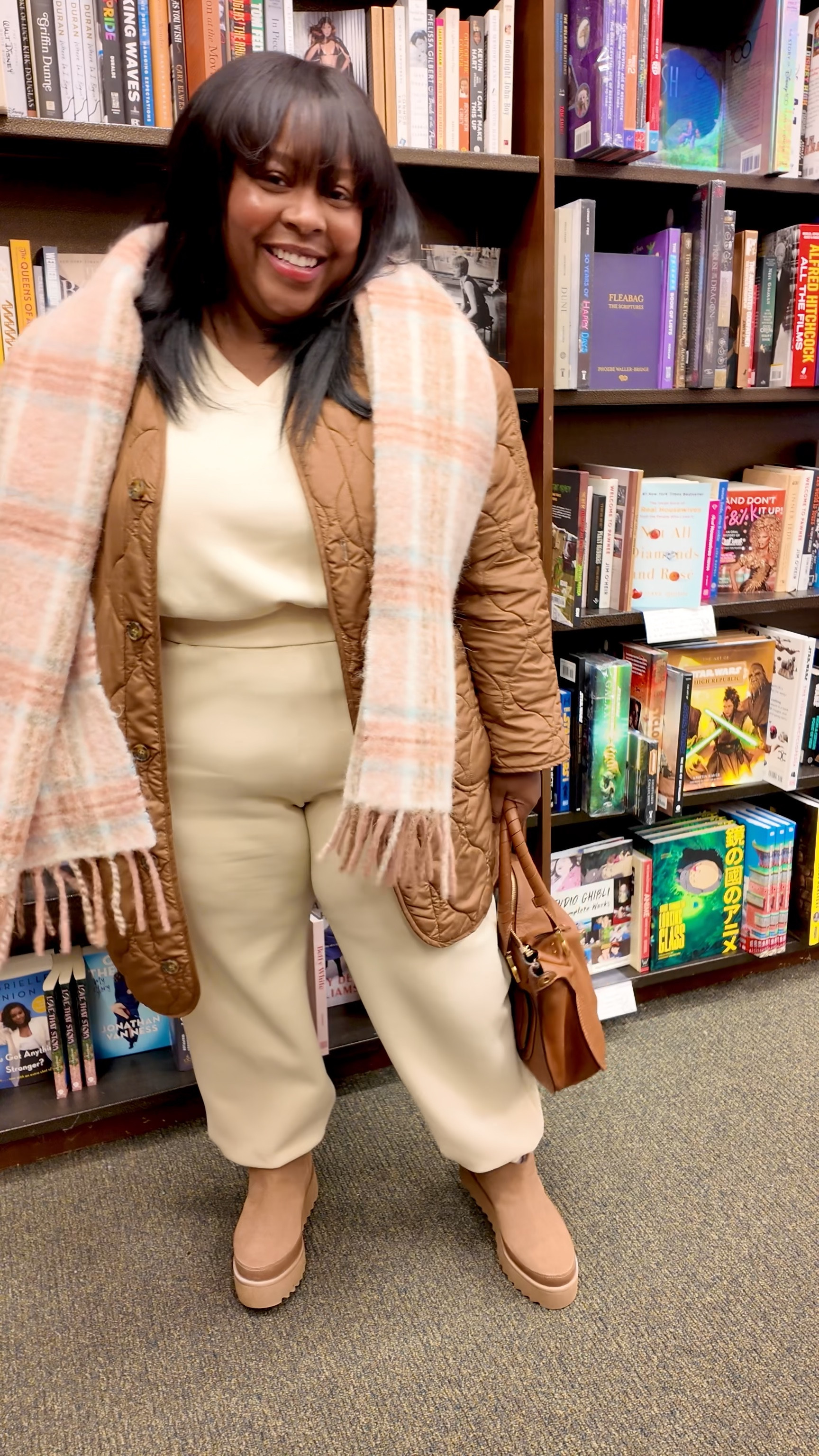 First outfit of 2025! ✨ This athleisure set is a great option for a winter day. It even has cute bow cutouts on the shoulders and comes in black as well. I’m wearing a size 2X (true to size).

#LTKStyleTip #LTKOver40 #LTKPlusSize