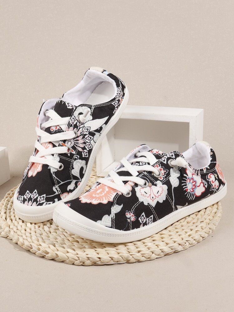 Floral Graphic Lace-Up Front Skate Shoes | SHEIN