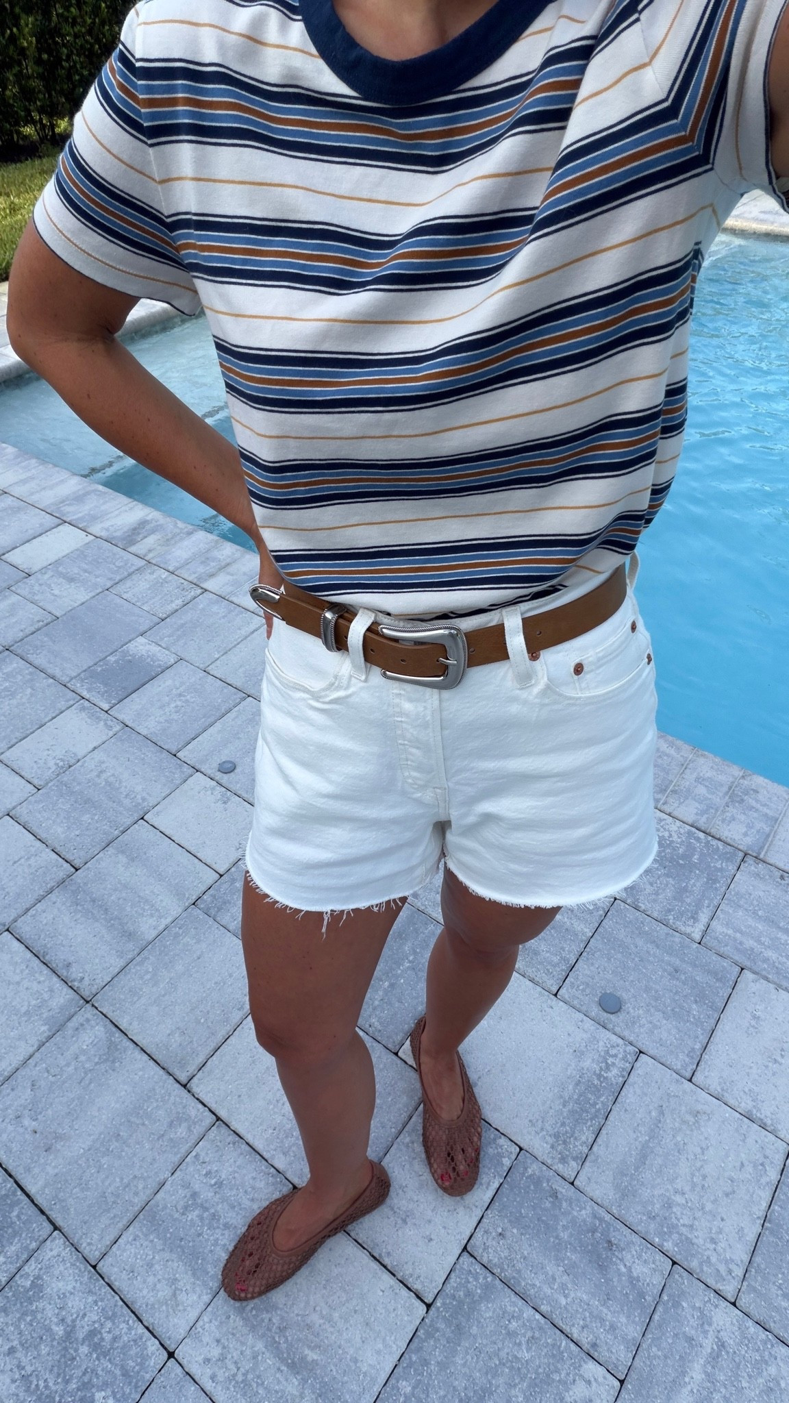 @Madewell LTK sale happening now! 
Wearing a small in tshirt 
Shorts sized up two sizes to a 27 
Shoes if in between sizes, go down


Madewell, denim shorts, mesh ballet flats, casual outfit , summer outfit , mom outfit, preppy outfi

#LTKgrwm #LTKootd #LTKSaleAlert