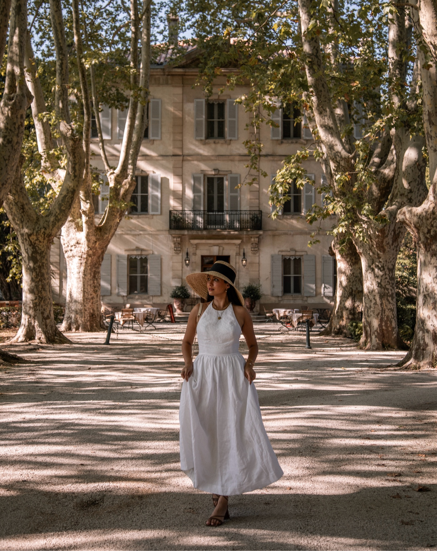 The perfect white linen summer dress - now on sale, and comes in other colours! If you’re between sizes, I would recommend sizing down. 