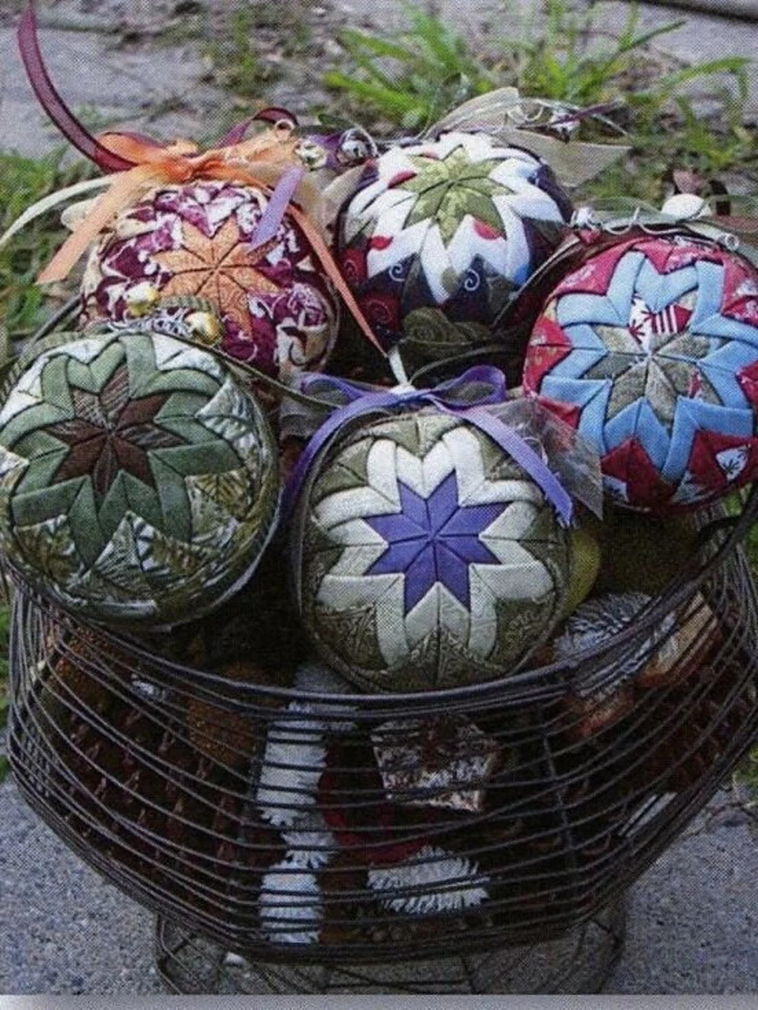 Folded Fabric Ornaments No Sewing Required by Sew Many - Etsy | Etsy (US)