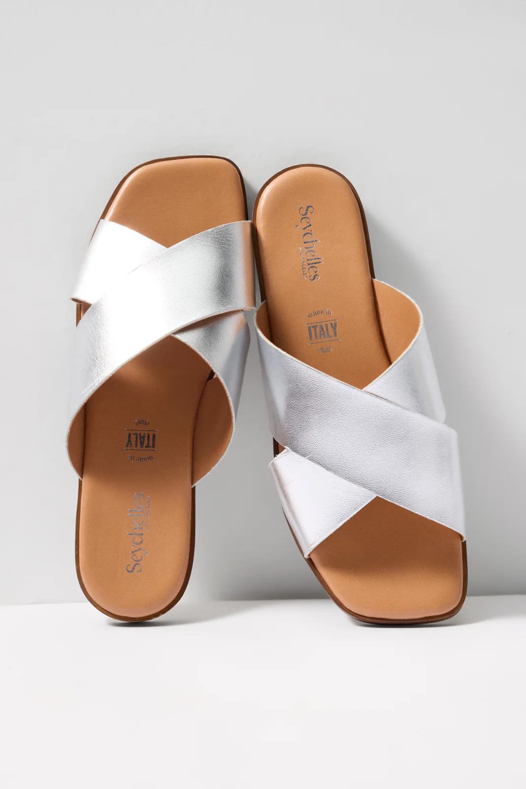 Chai Slide | Evereve