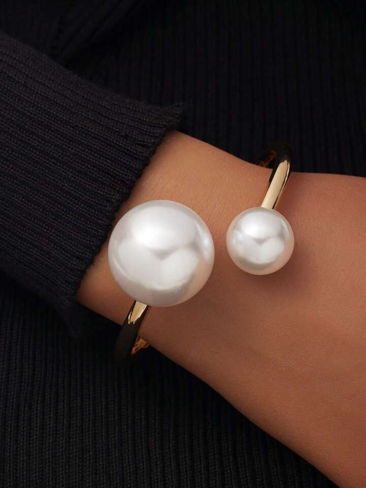 1pc Elegant Asymmetrical Faux Pearl Open Cuff Bracelet For Women | SHEIN