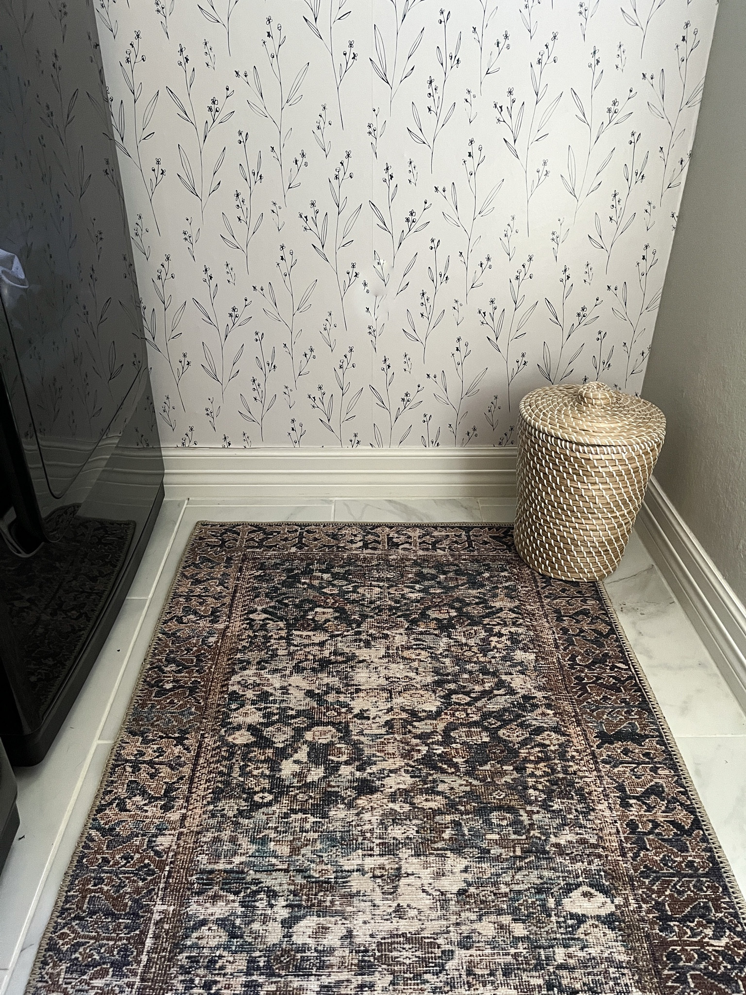 Laundry room rug and wallpaper 

#LTKsalealert #LTKhome #LTKSeasonal