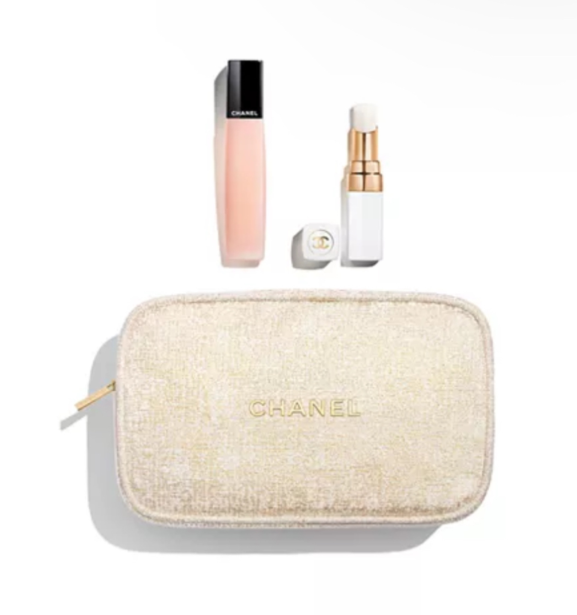 Chanel gift set for her still available at Bloomingdale’s 

#LTKHoliday #LTKbeauty #LTKSeasonal