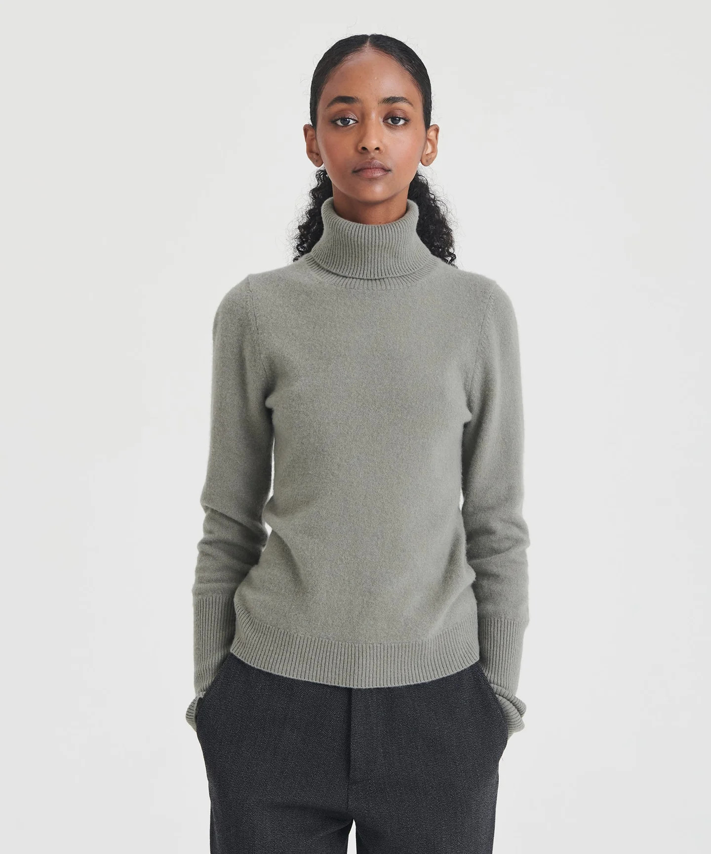 Cashmere Classic Turtleneck | NAADAM