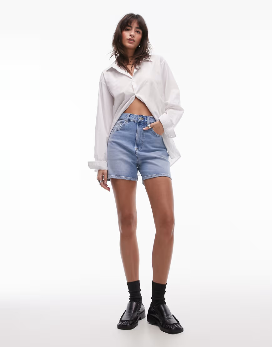Tommy Jeans mom denim shorts in light wash-Blue | ASOS (Global)
