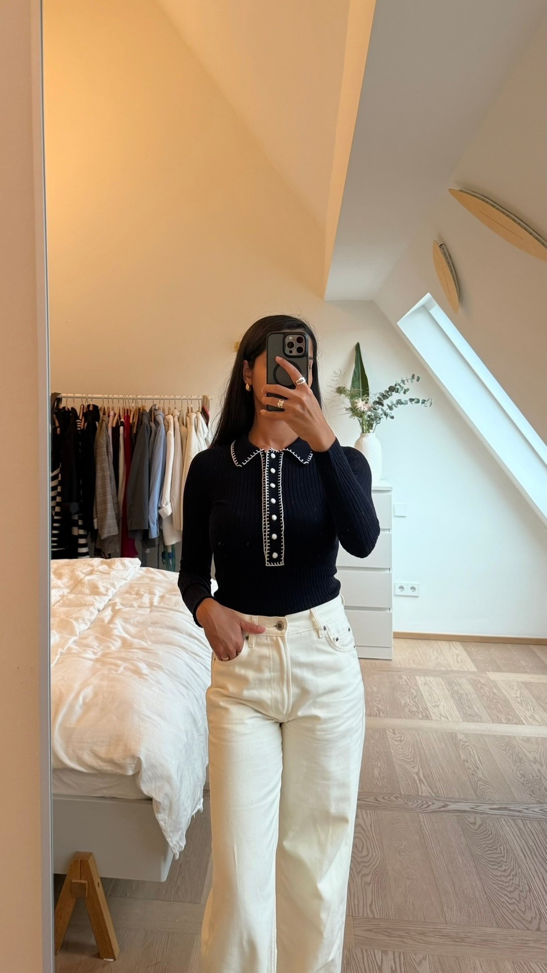 Angenehmer leichter Strickpullover mit präzisen Bestickungen, größtenteils aus Merinowolle (RWS-zertifiziert) und Baumwolle

#LTKautumn #LTKdeutschland #LTKeurope