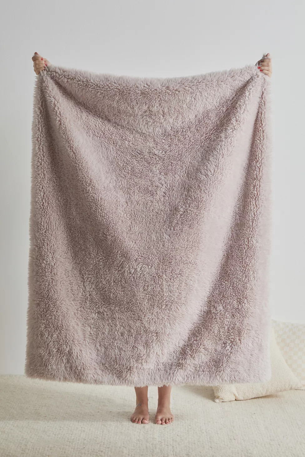 Lana Faux Fur Throw Blanket | Urban Outfitters (US and RoW)