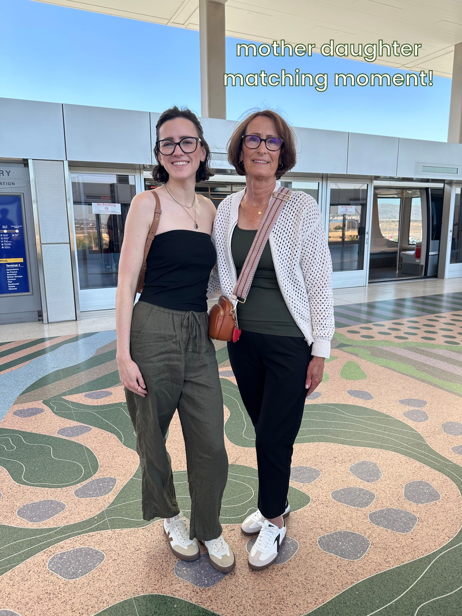 My mom & I unintentionally matched with our travel outfits today ✈️🌿🖤 

#LTKTravel