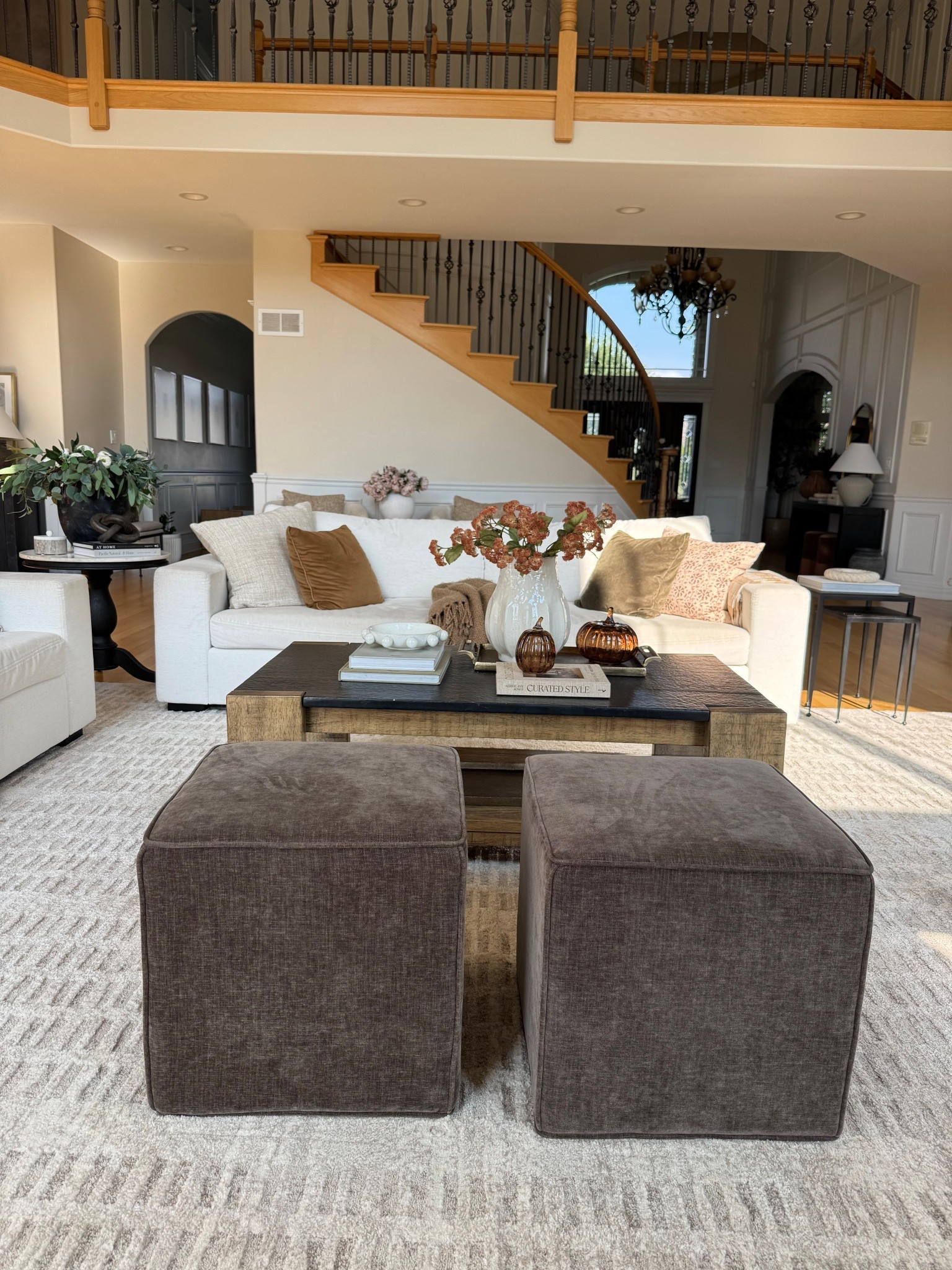 Fall home inspo 🤎🍂 loving the rich brown tones mixed with rust and tans 

#LTKSaleAlert #LTKSeasonal #LTKHome