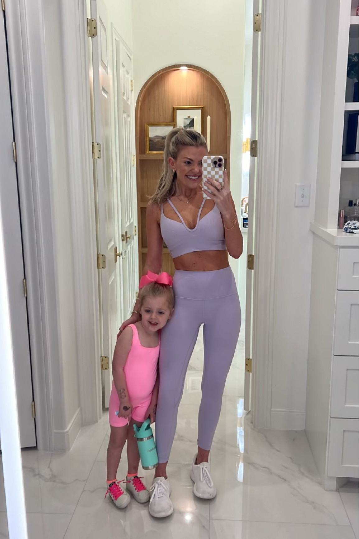 Heading to the gym this morning! Wearing this new set and I love the color so much for spring! 

Top: 6
Leggings: 4

Lululemon, align leggings, like a cloud bra, matching set 

#LTKfitness #LTKfindsunder100