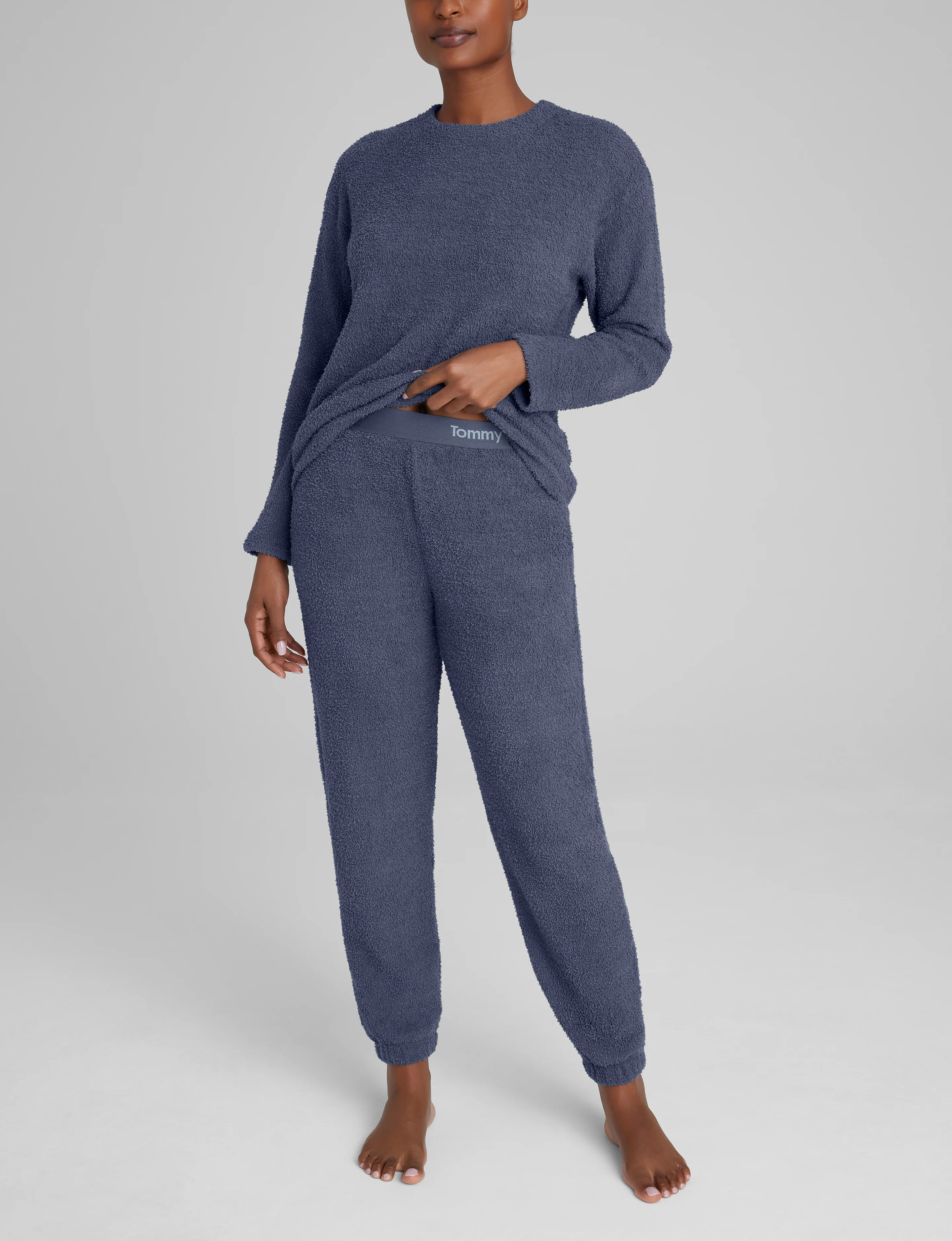 Women's Plush Crewneck Sweatshirt, Jogger & Robe Set | Tommy John