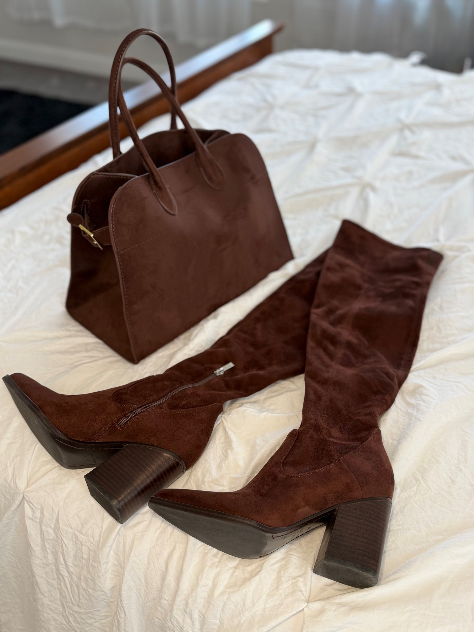 Obsessed with brown lately 🤎

#LTKSeasonal #LTKValentine #LTKdayinmylife