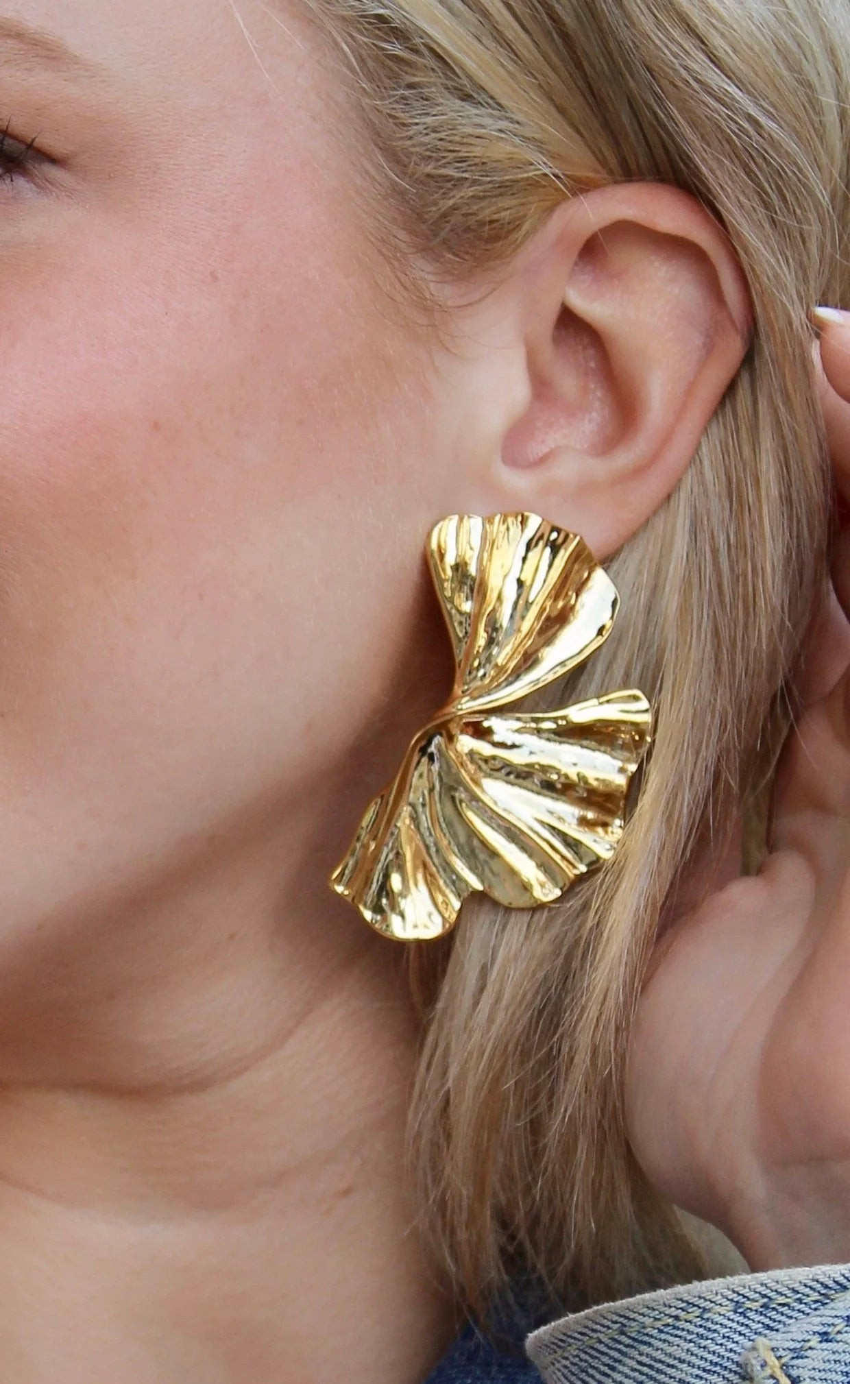 Golden Fan Earrings | Extremely Refined Boutique