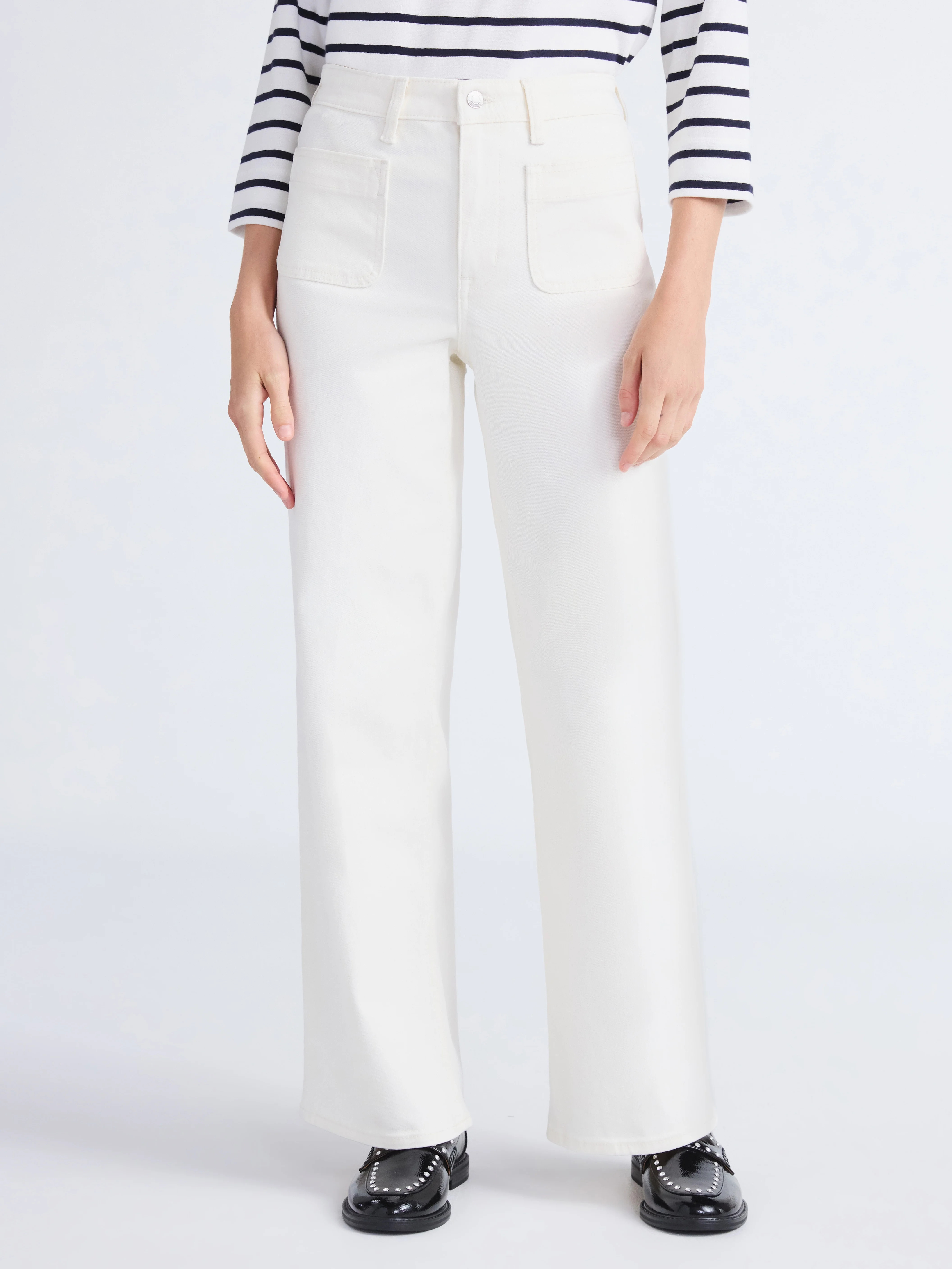 Free Assembly Women's and Women's Plus Wide Leg Jeans with Patch Pockets, 30", 32", and 34" Insea... | Walmart (US)