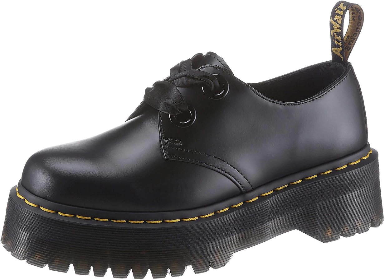 Dr. Martens Women's Holly Oxford | Amazon (US)