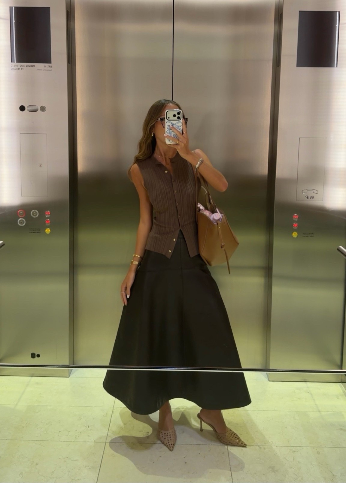 Office outfit of the day 🤍 


#LTKootd #LTKWorkwear #LTKSeasonal