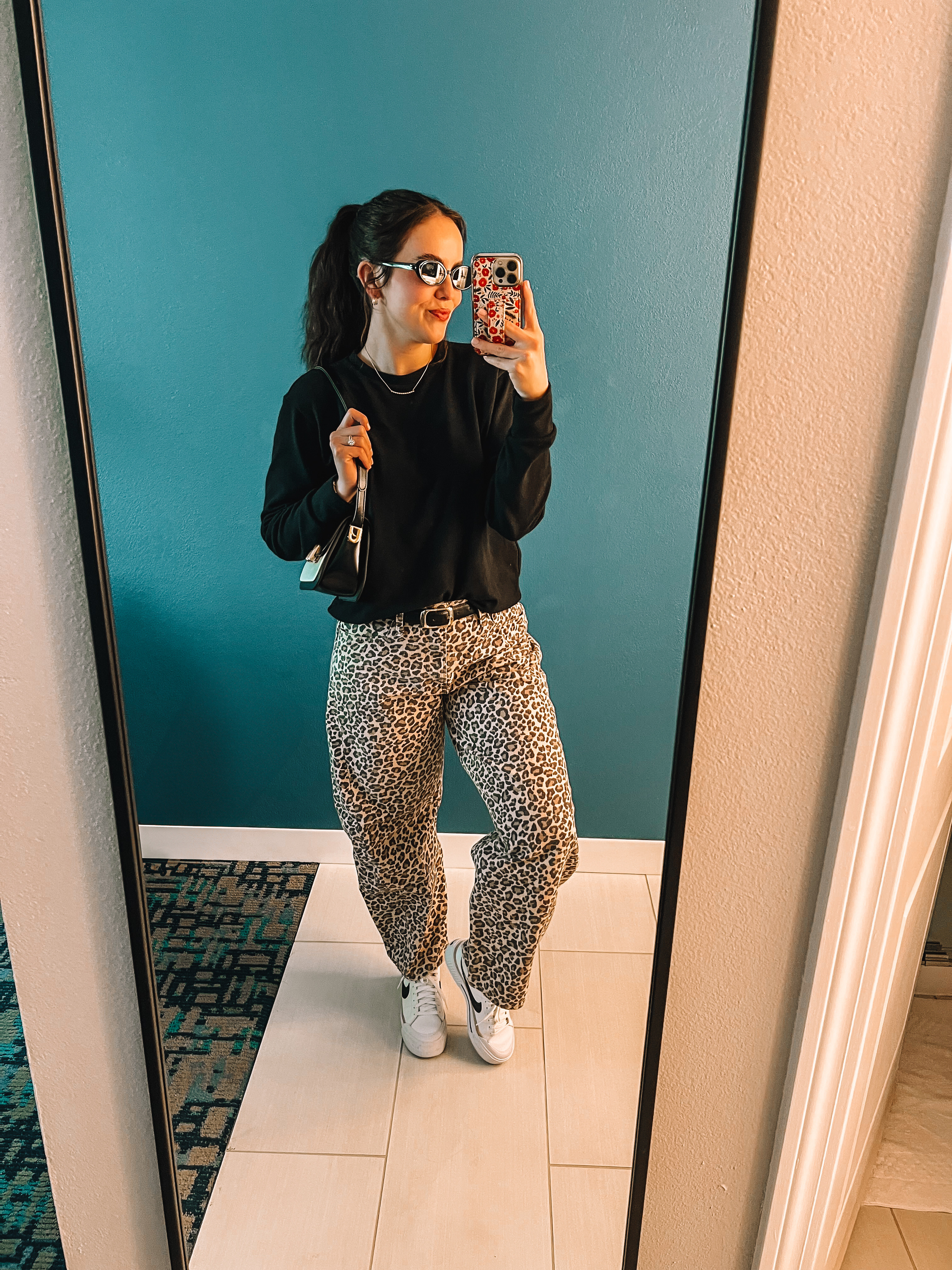 Casual style, Abercrombie denim, leopard denim, Amazon accessories, Amazon sale

#LTKSaleAlert #LTKShoeCrush #LTKStyleTip