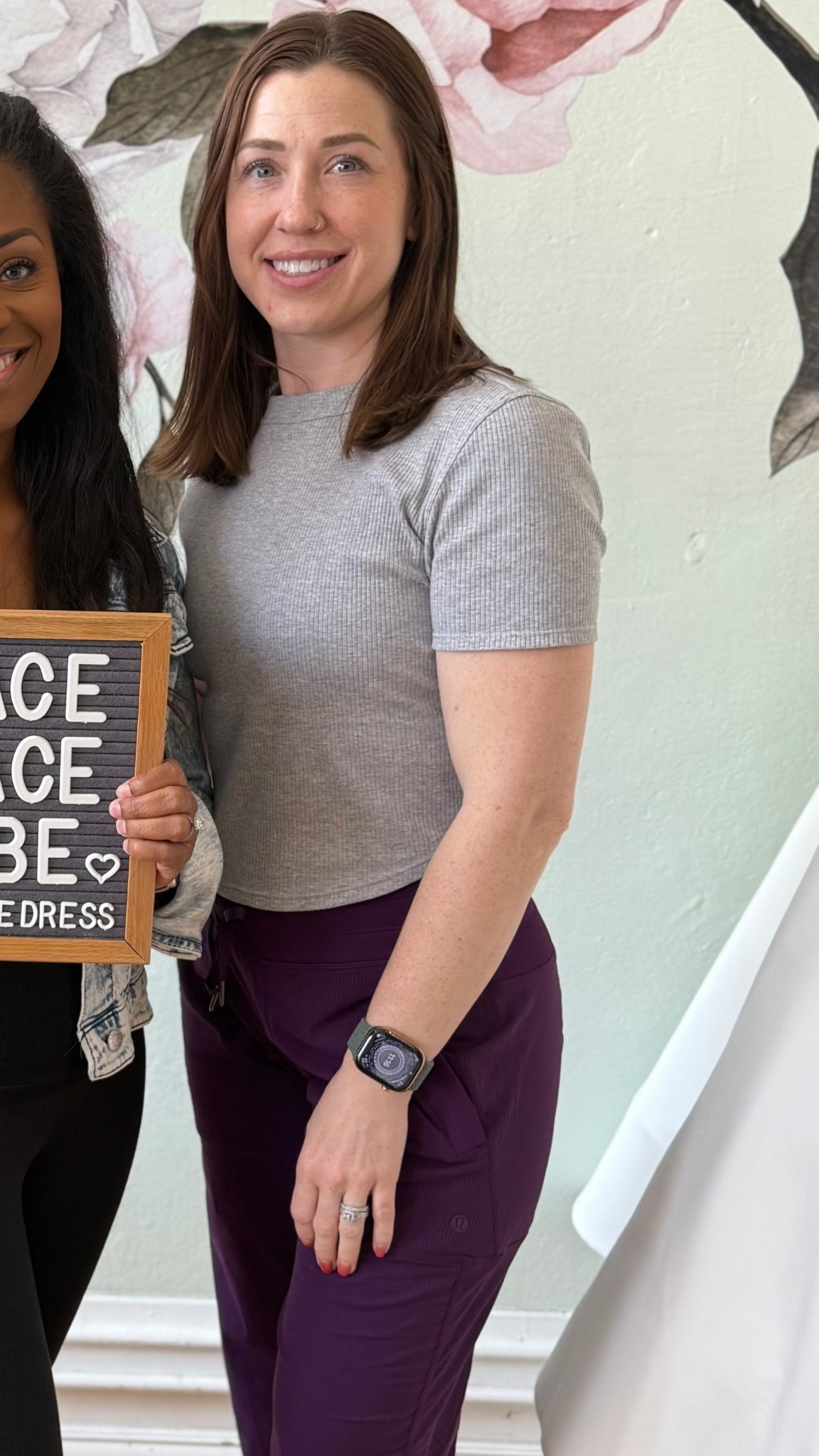 ✨ Effortless Style Meets Comfort ✨
Obsessed with this chic combo: a ribbed gray short sleeve top paired with high-waisted purple trousers—the perfect blend of casual and polished. 💜 Add a sleek smartwatch and you’re ready to conquer the day in style!
🔗 Shop the look now!

#OOTD #GraceAndLaceBabe #CasualChic #SmartStyle #LTKStyle #LTKUnder50 #WeekendLook #WorkToWeekend #MinimalistStyle #ComfortAndStyle #RibbedTop #HighWaistedPants #FloralBackdropVibes

#LTKPetite #LTKTravel #LTKStyleTip