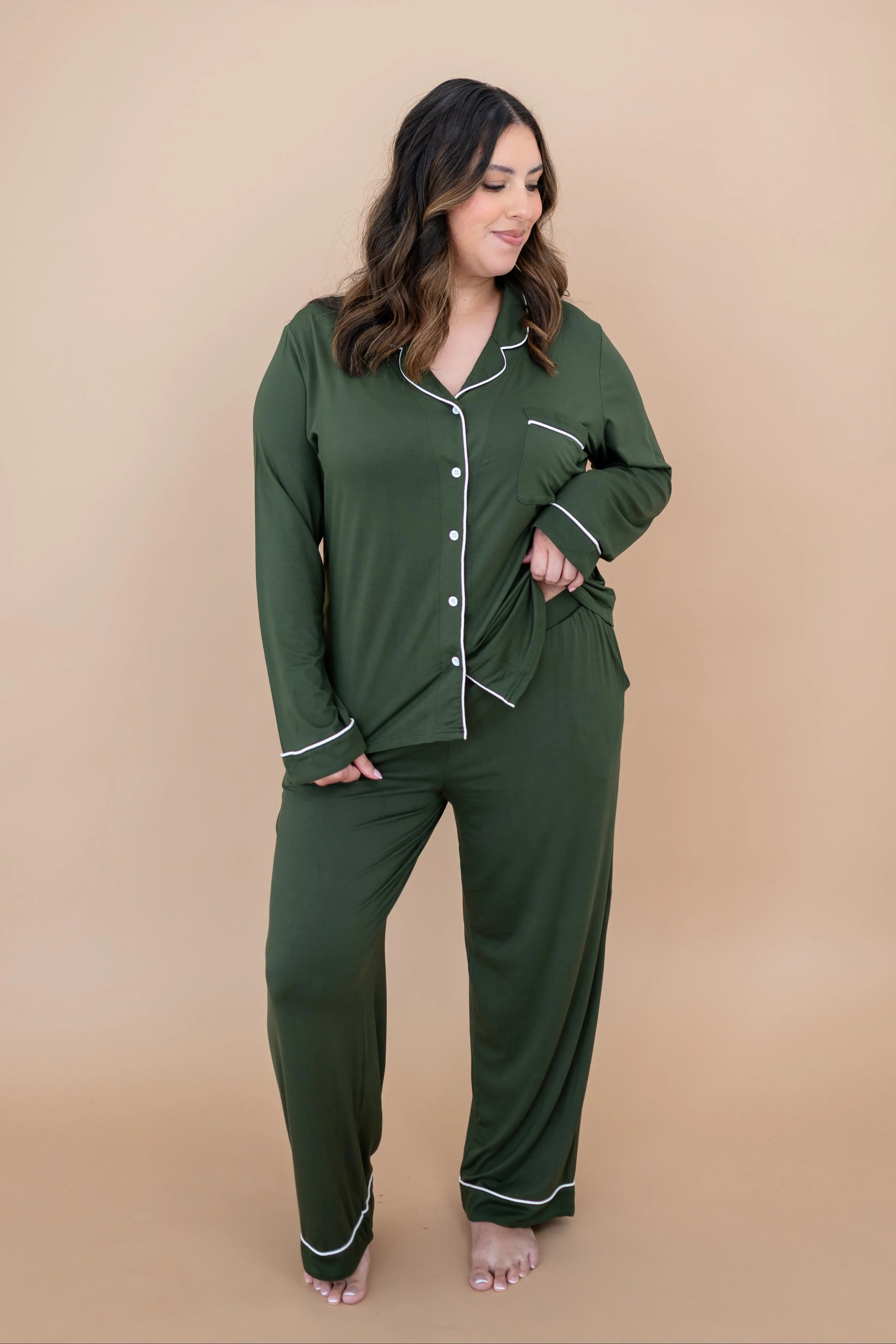 Bamboo Long-Sleeved Women's Pajama Set in Fir with Cloud Trim | Kyte Living