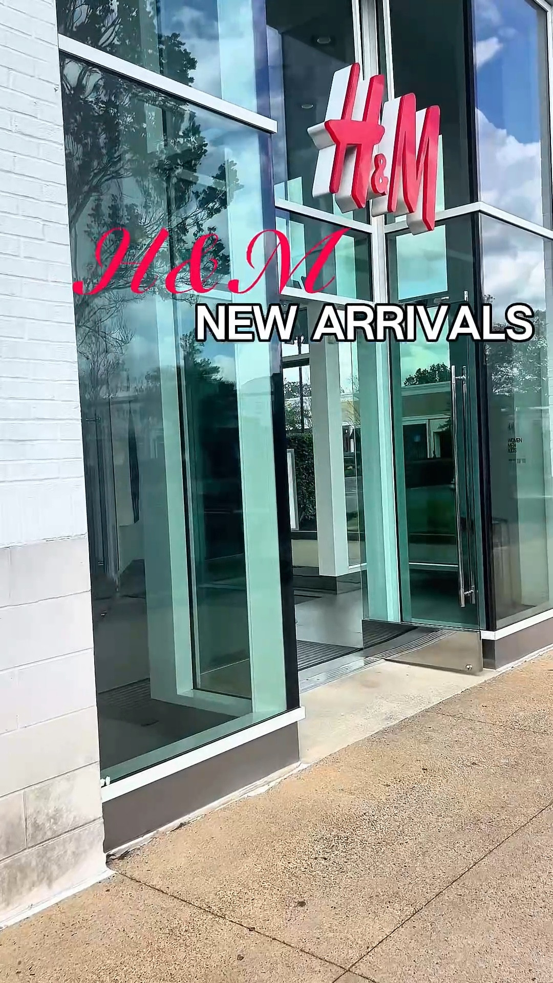 Come with me on a trip to H& M for a dressing room try on of their spring fashion.
Draped sleeveless top
Zebra print pull on pants 
Blue halter top and white jeans 
Long sleeve blouse 
Pull on denim pants 

#LTKdayinmylife #LTKOver40 #LTKvlog