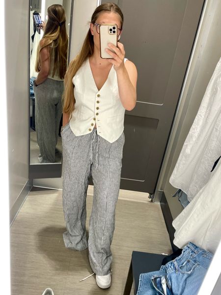 Target try on 🎯 

Wasn’t sure the pajama pant or vest look was for me … but I think I’m pulling it off. What do you think? 

#targetfinds #officecasual #officesiren #workwear #summeroutfit #datenight 

#LTKFindsUnder50 #LTKMidsize #LTKFindsUnder100