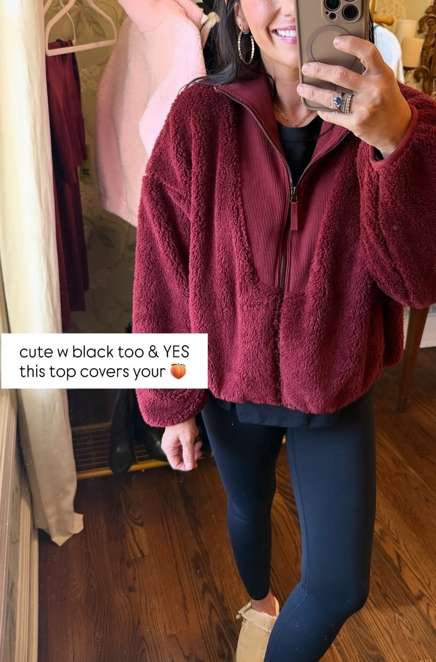 M in sherpa & XS in leggings!! such a cute mom fit for every day 🖤✨

#LTKFindsUnder50 #LTKStyleTip #LTKActive