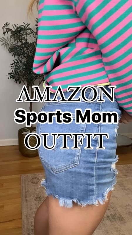 Sports mom outfit! Casual everyday outfit!I just love this color combo! Such a comfy fun top, currently 30% off and also a free people look for less! Sized up to a medium. 

#amazonfashion #founditonamazon #founditonamazonfashion  

#LTKFindsUnder50 #LTKFindsUnder100 #LTKStyleTip