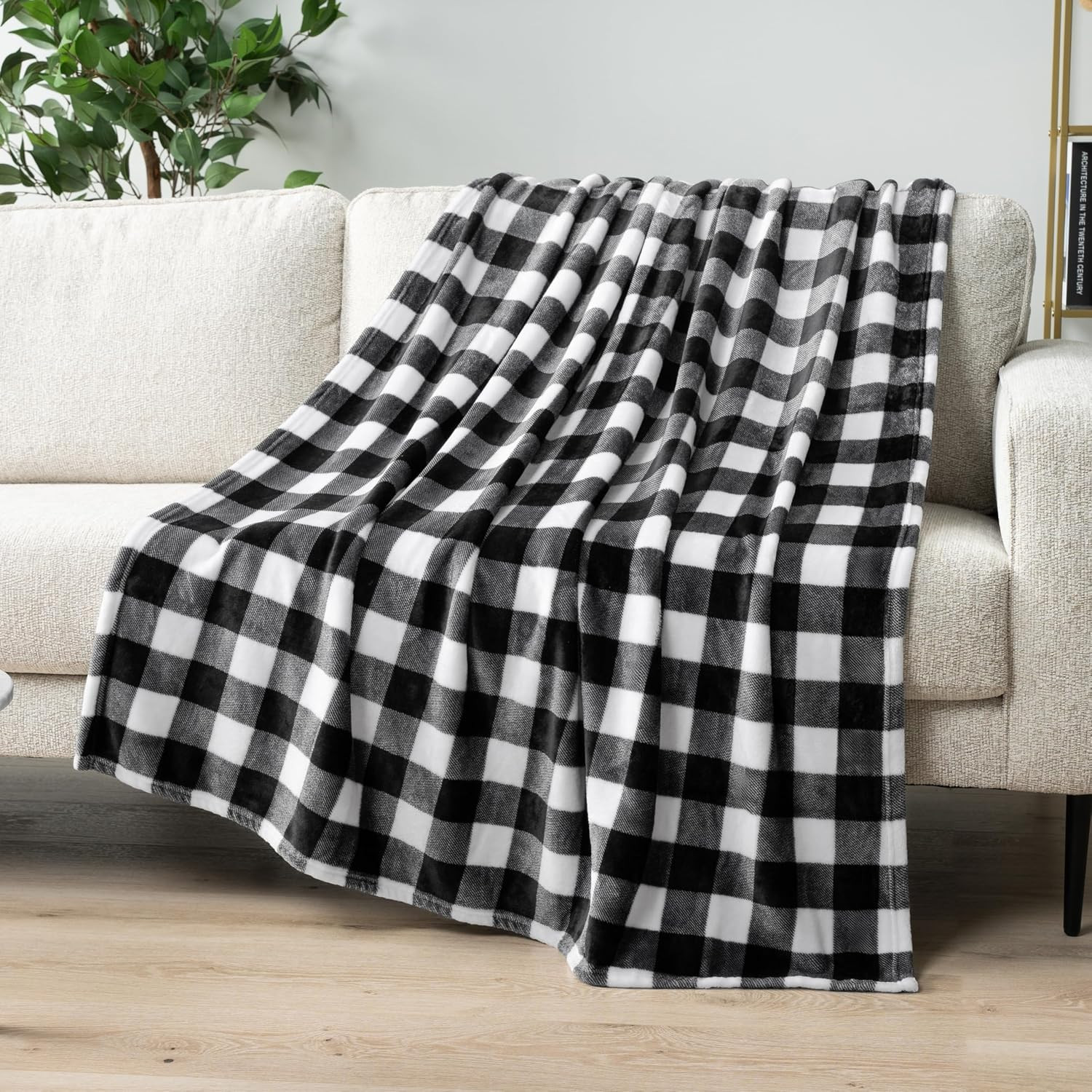 PAVILIA Black and White Buffalo Plaid Fleece Throw Blanket for Couch, Soft Checkered Flannel Blanket for Sofa, Plaid Christmas Couch Throw Bed, Warm Cozy Decorative Blanket Fall Decor Gift, 50x60 | Amazon (US)