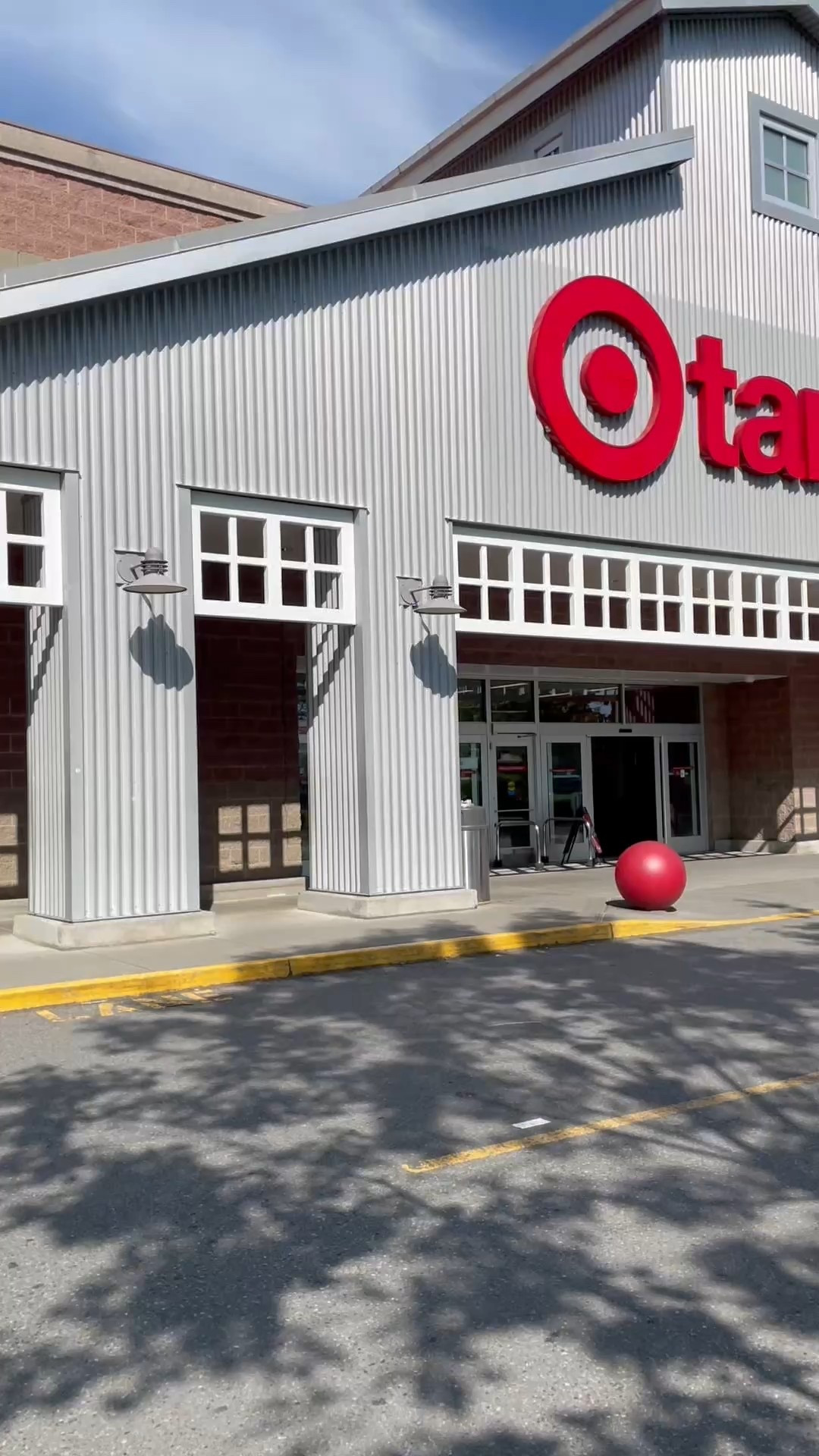 New Target slippers!

#LTKootd #LTKdayinmylife #LTKgrwm