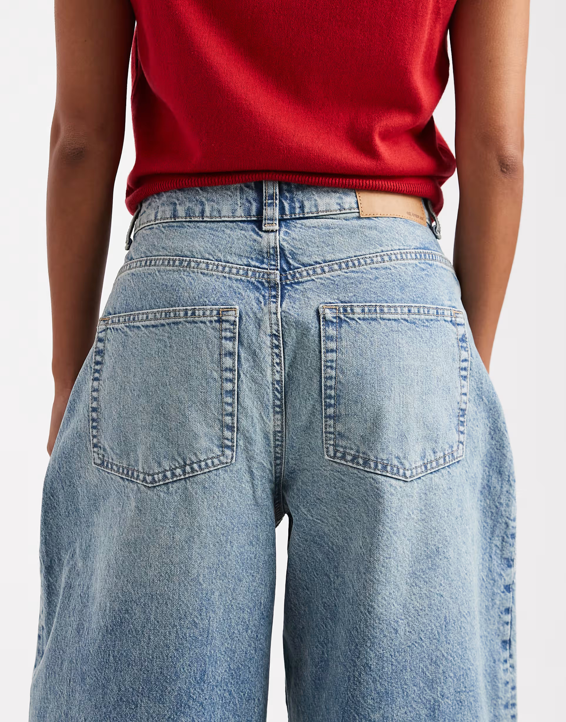 ASOS DESIGN Petite - Jean bouffant à taille haute - Bleu vintage pâle | ASOS (Global)