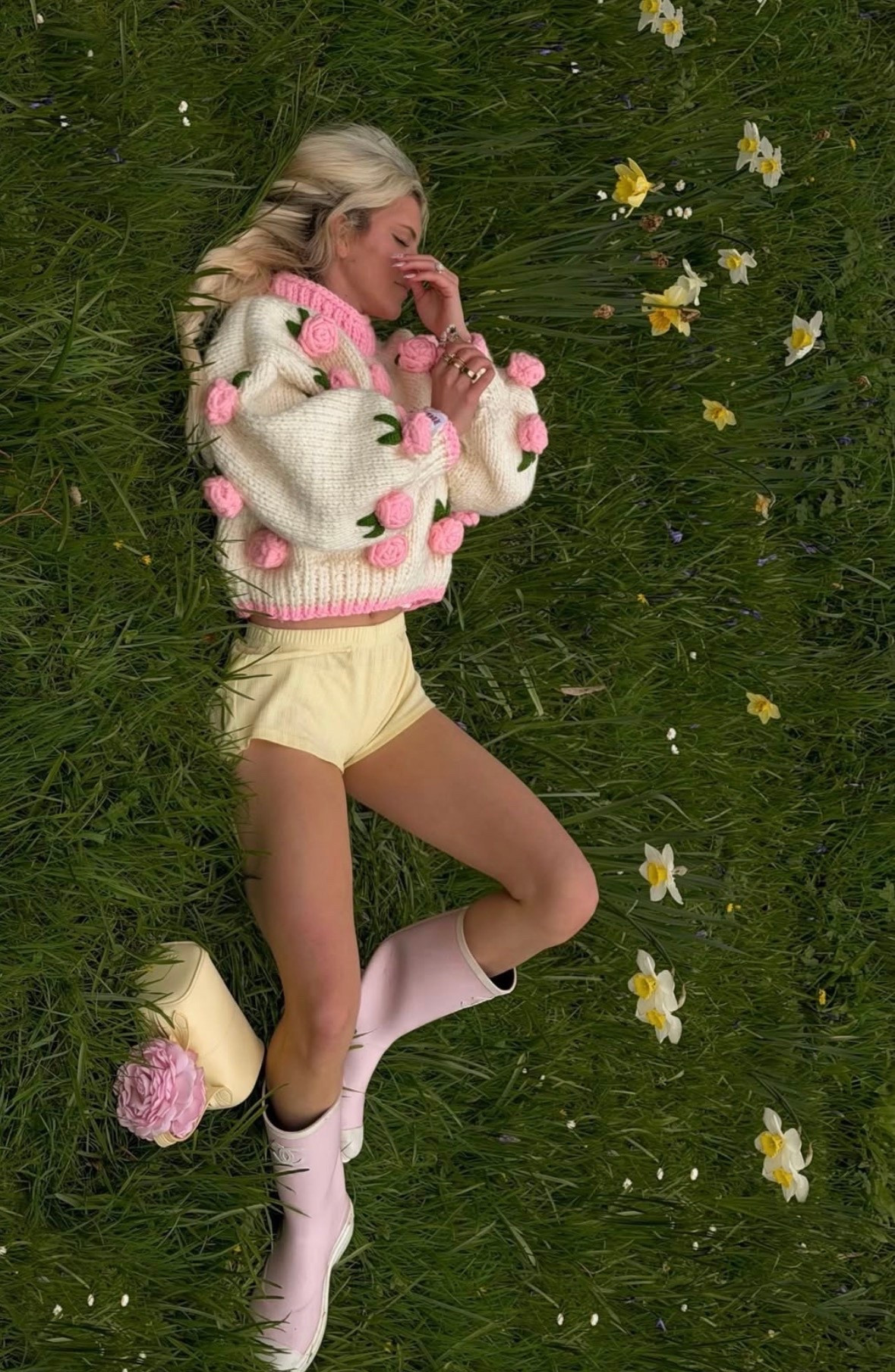 Ireland in bloom 🌈🌸🐑☘️🌷

Cozy sweater, knit sweater, crochet sweater, chunky knit sweater, rain boots

#LTKootd #LTKSeasonal #LTKgrwm