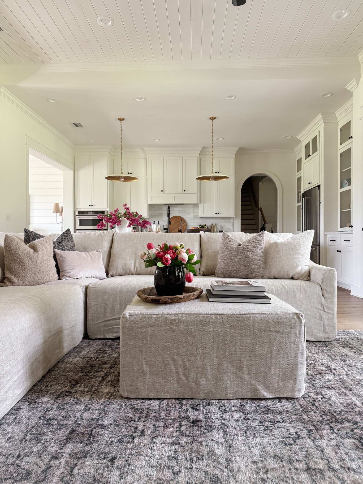 The most beautiful sofa! I love the sloped sidearms! 