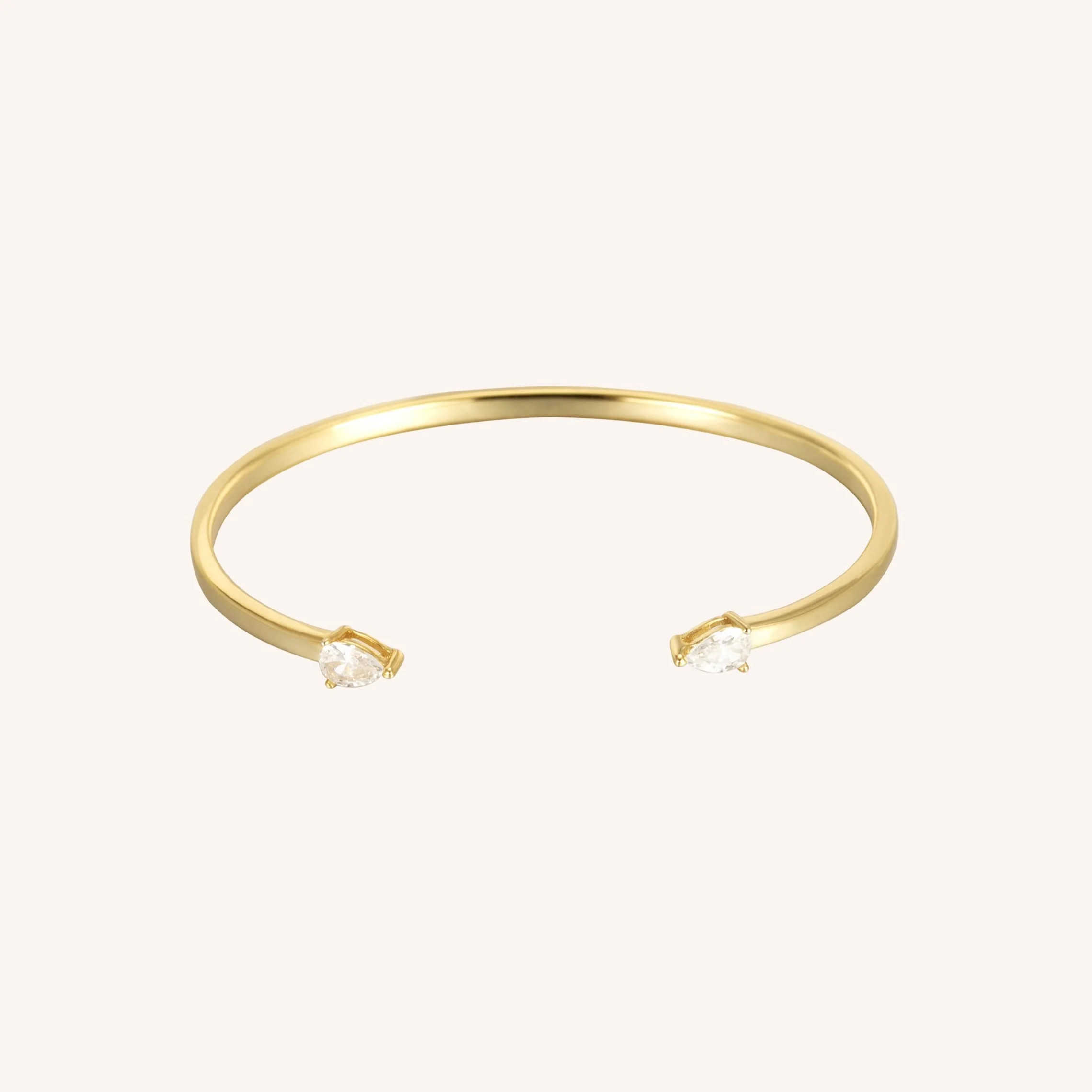 Sophia Bangle | Victoria Emerson