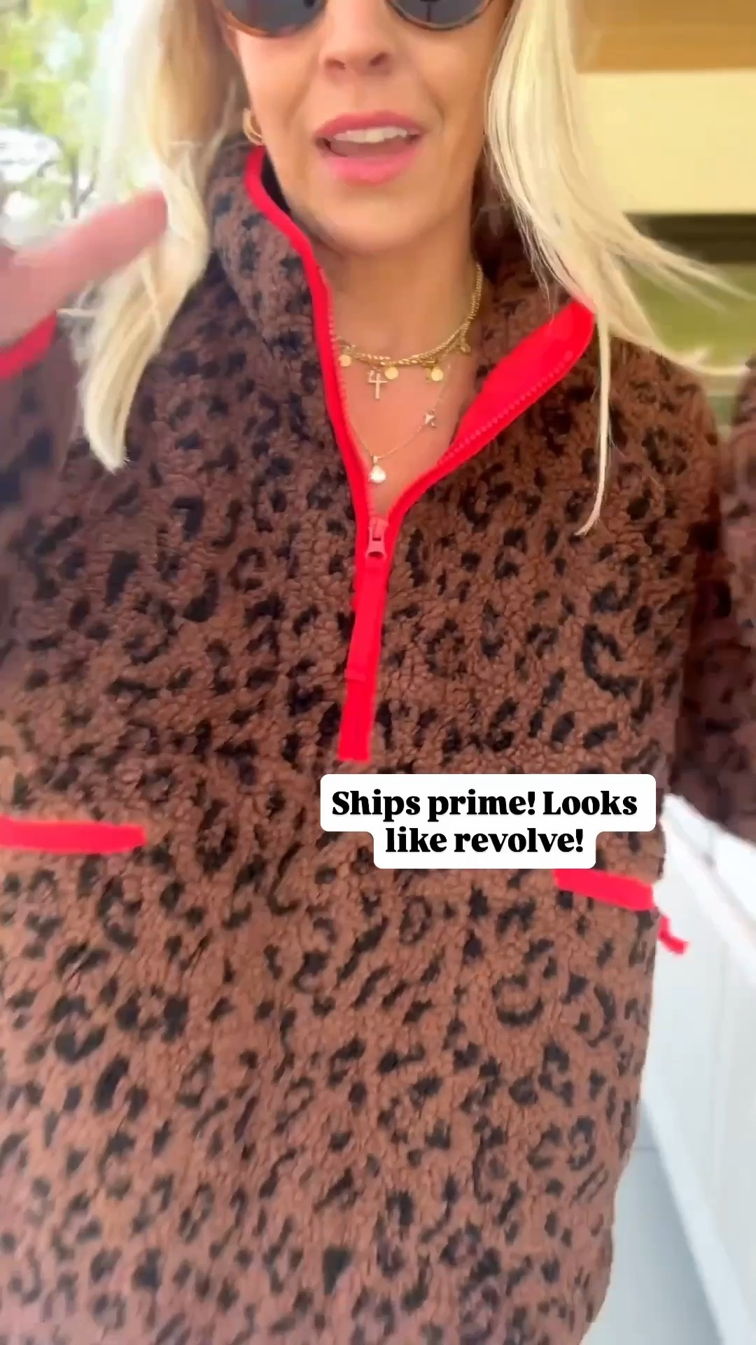 Looks just like the really expensive one buts its way less and ships prime right now!