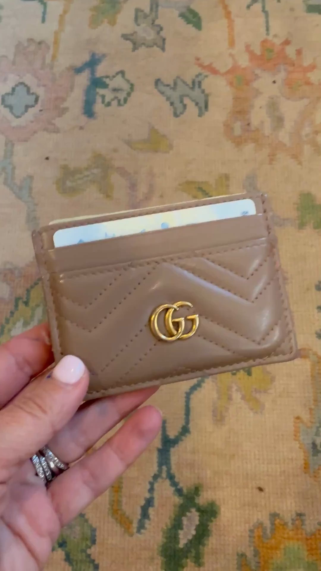 A great gift idea or treat to yourself for Valentines! It really does help me keep up with my stuff no matter what purse I’m using!




#LTKmomlife #LTKValentine #LTKdayinmylife