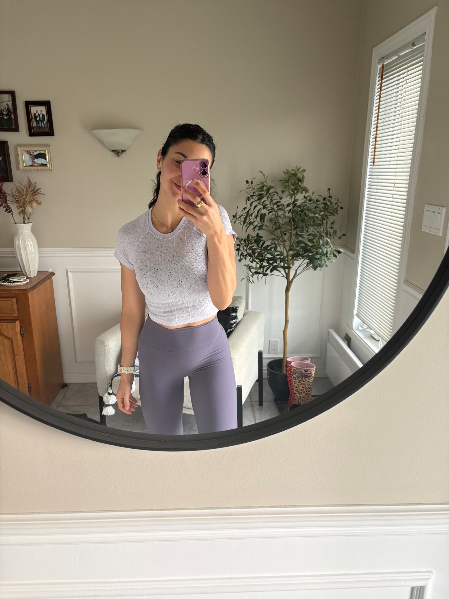 Workout fit of the day!

Buffbunny set and a Lulu lemon shirt 

#LTKsummer #LTKcanada #LTKfitness