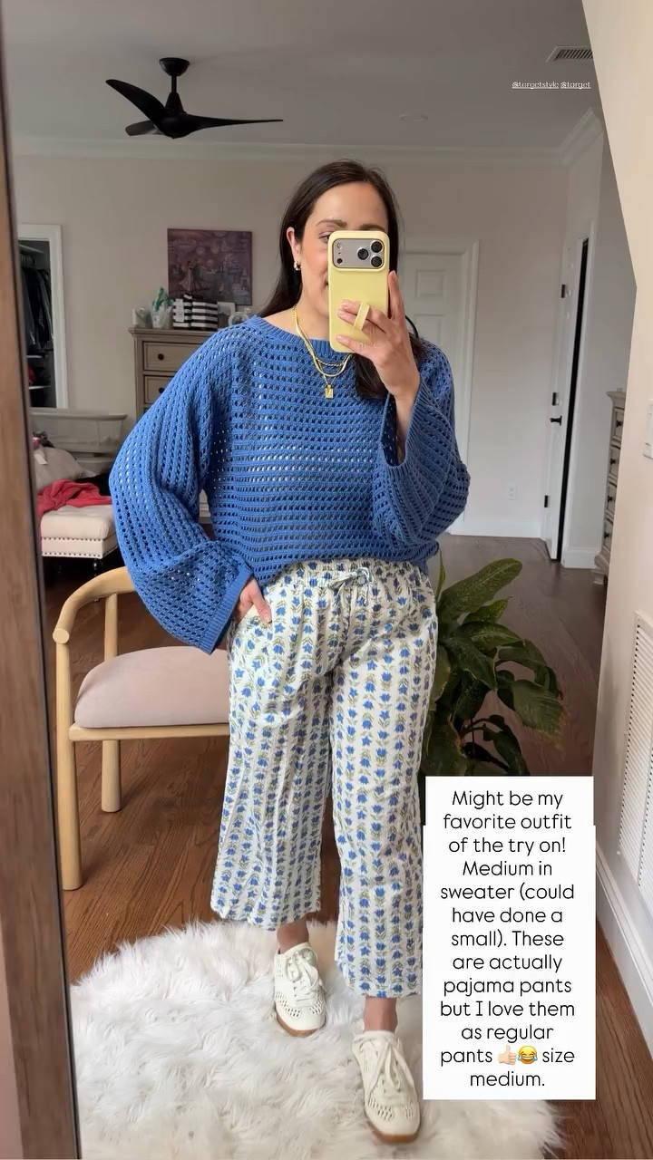 Might be my favorite outfit of the try on! Medium in sweater (could have done a small). These are actually pajama pants but I love them as regular pants 👍🏻😂 size medium.  @targetstyle @target
