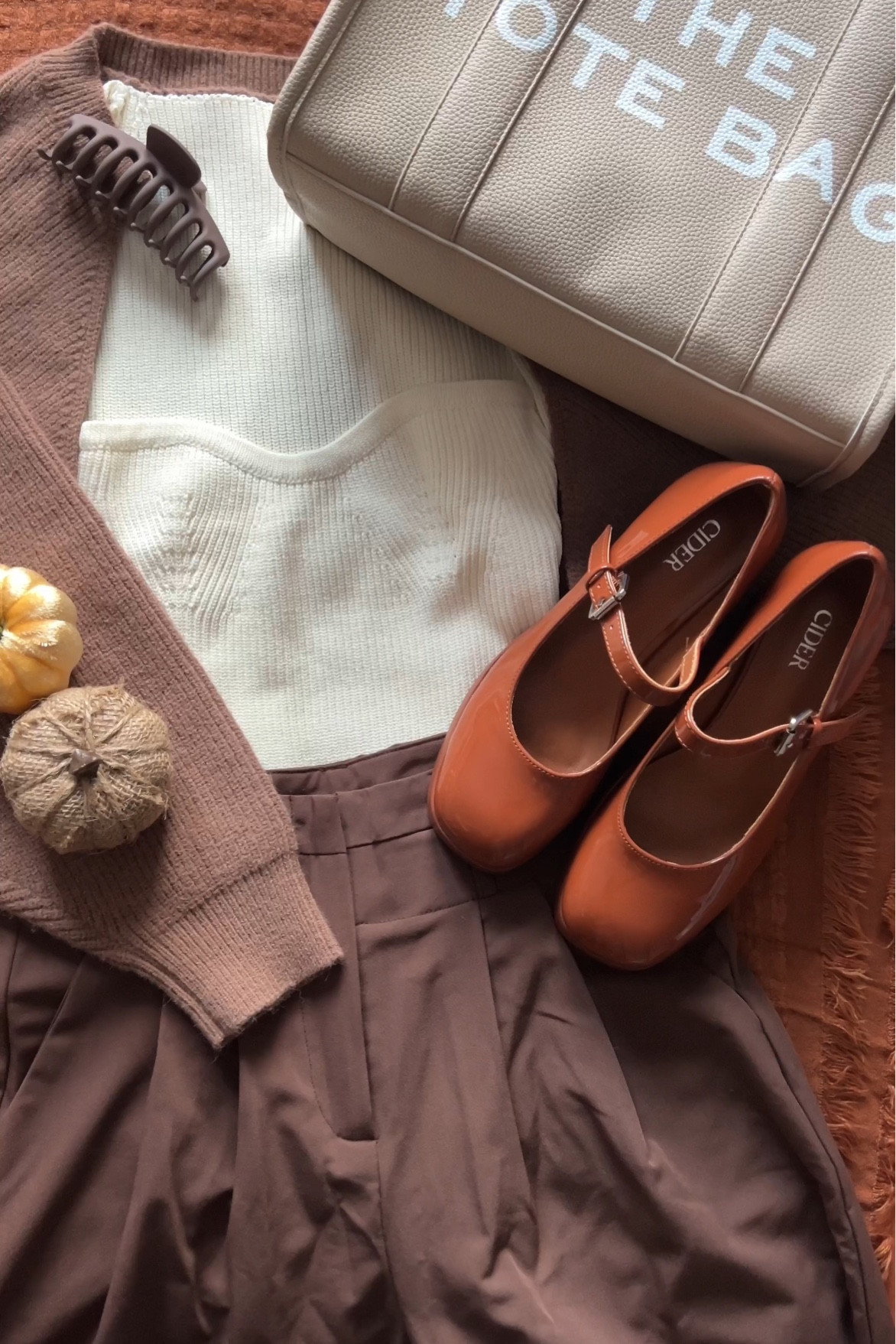 fall in new york outfit idea 🍂👜🫶🏻 #lightacademia #downtowngirl #coffeeaesthetic #falloutfits #koreanfashionstyle #autumnoutfits 

#LTKstyletip #LTKAsia #LTKSeasonal