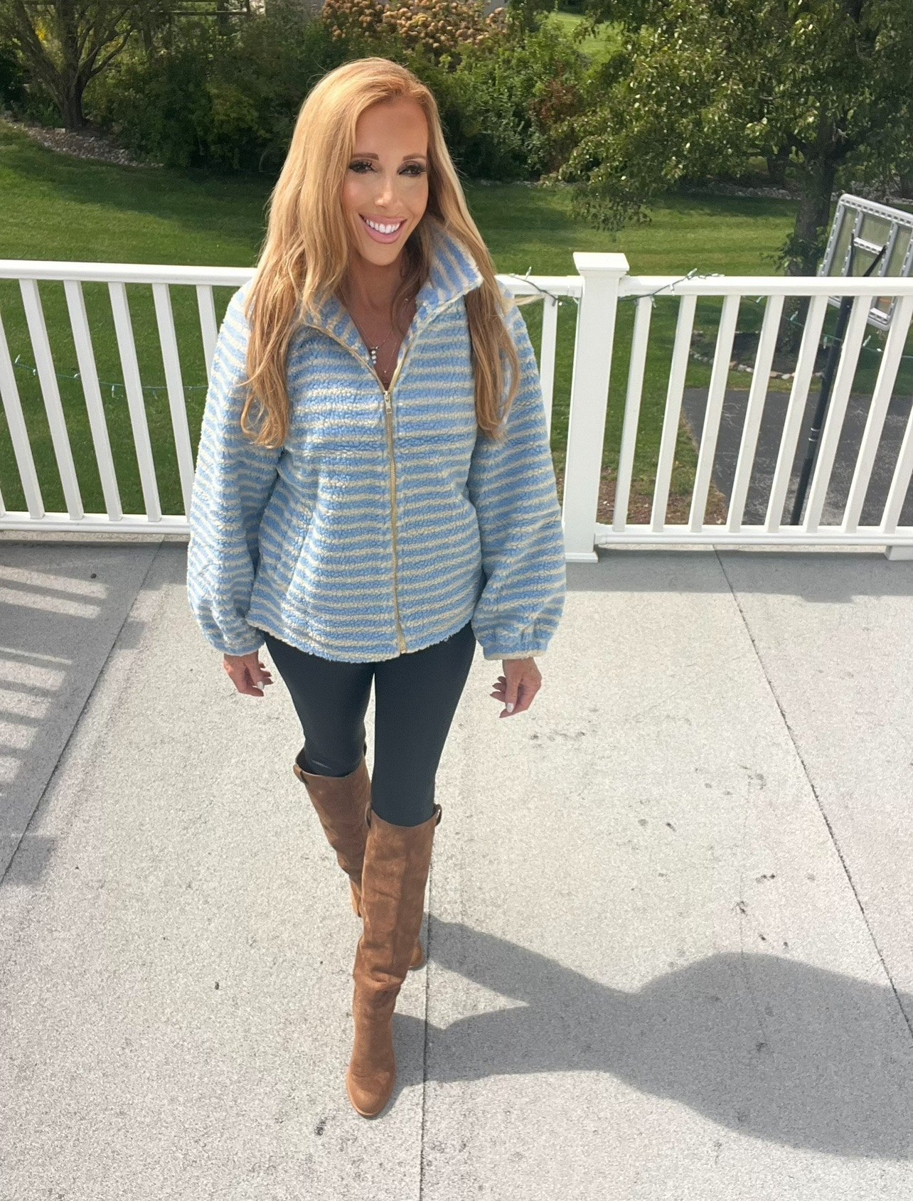 Cozy cute fleece striped jacket 🩵🩵

#LTKfitnessgoals #LTKootd #LTKdayinmylife