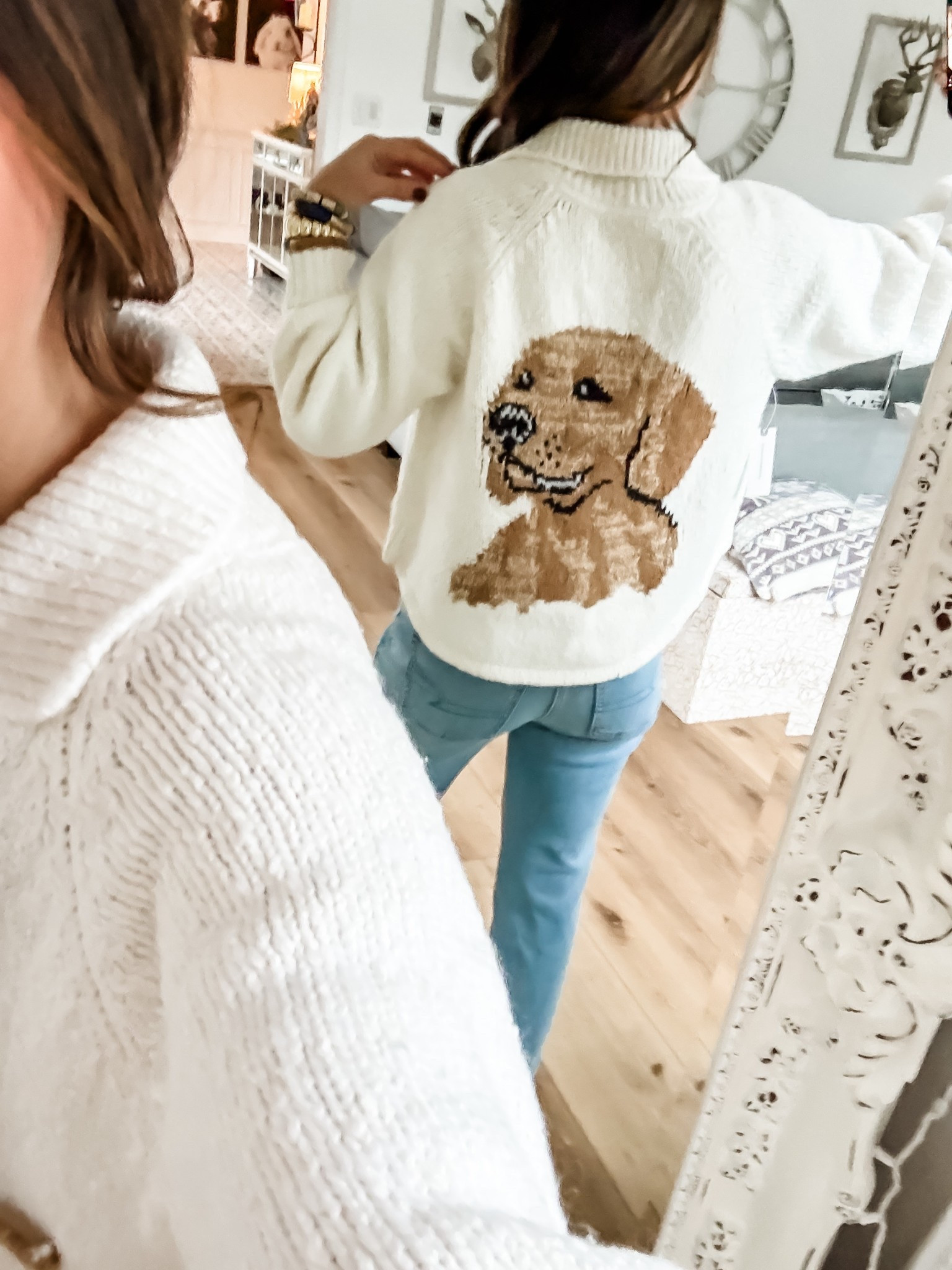 Golden retriever cardigan, XS. Slippers TTS. Jeans 0 X-short. Gifts for pet lovers.

#LTKSaleAlert #LTKGiftGuide #LTKCyberWeek